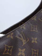 Louis Vuitton Looping GM