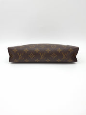 Louis Vuitton Poche Toilette 26