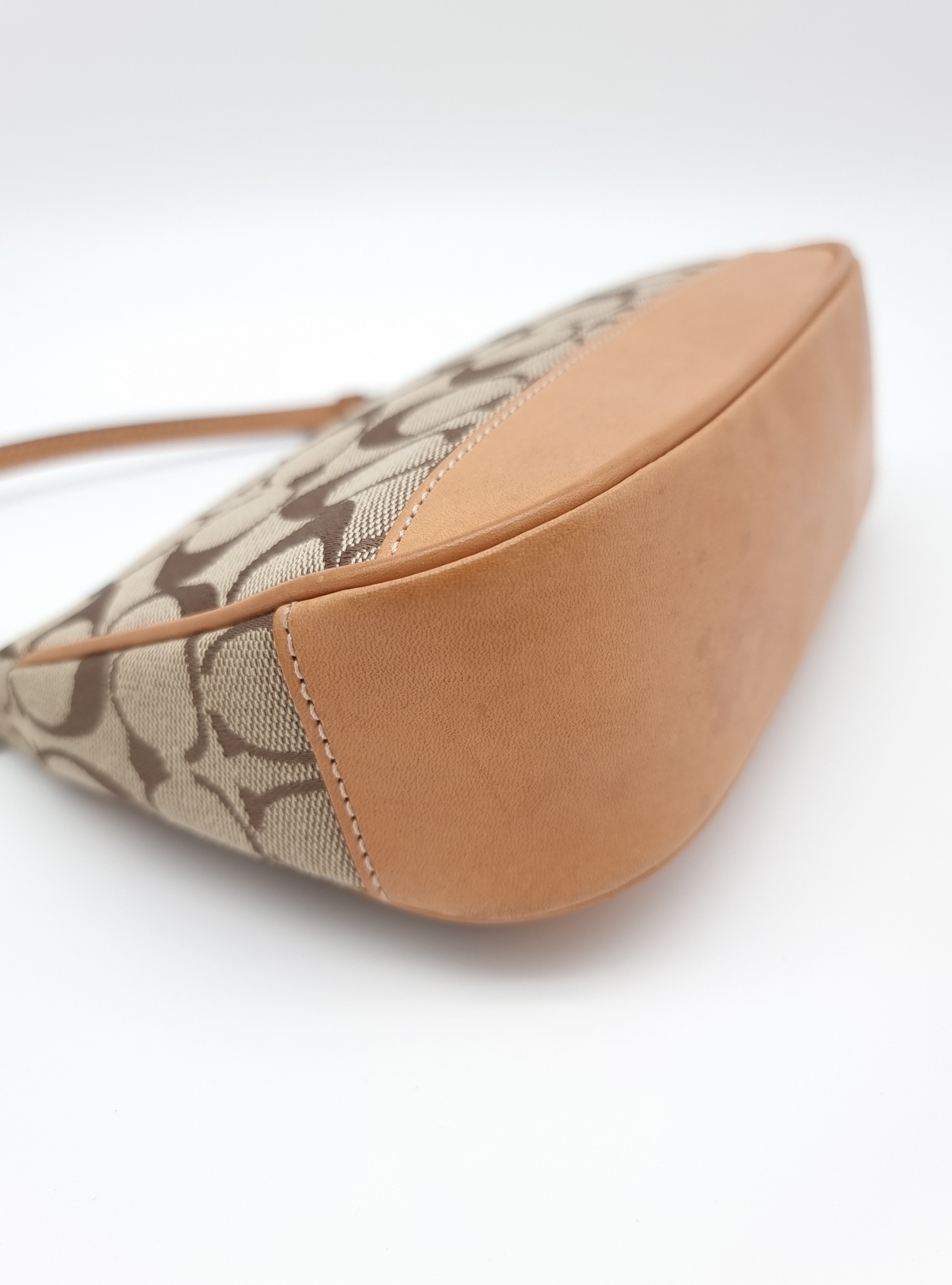 Coach Signature Pouch