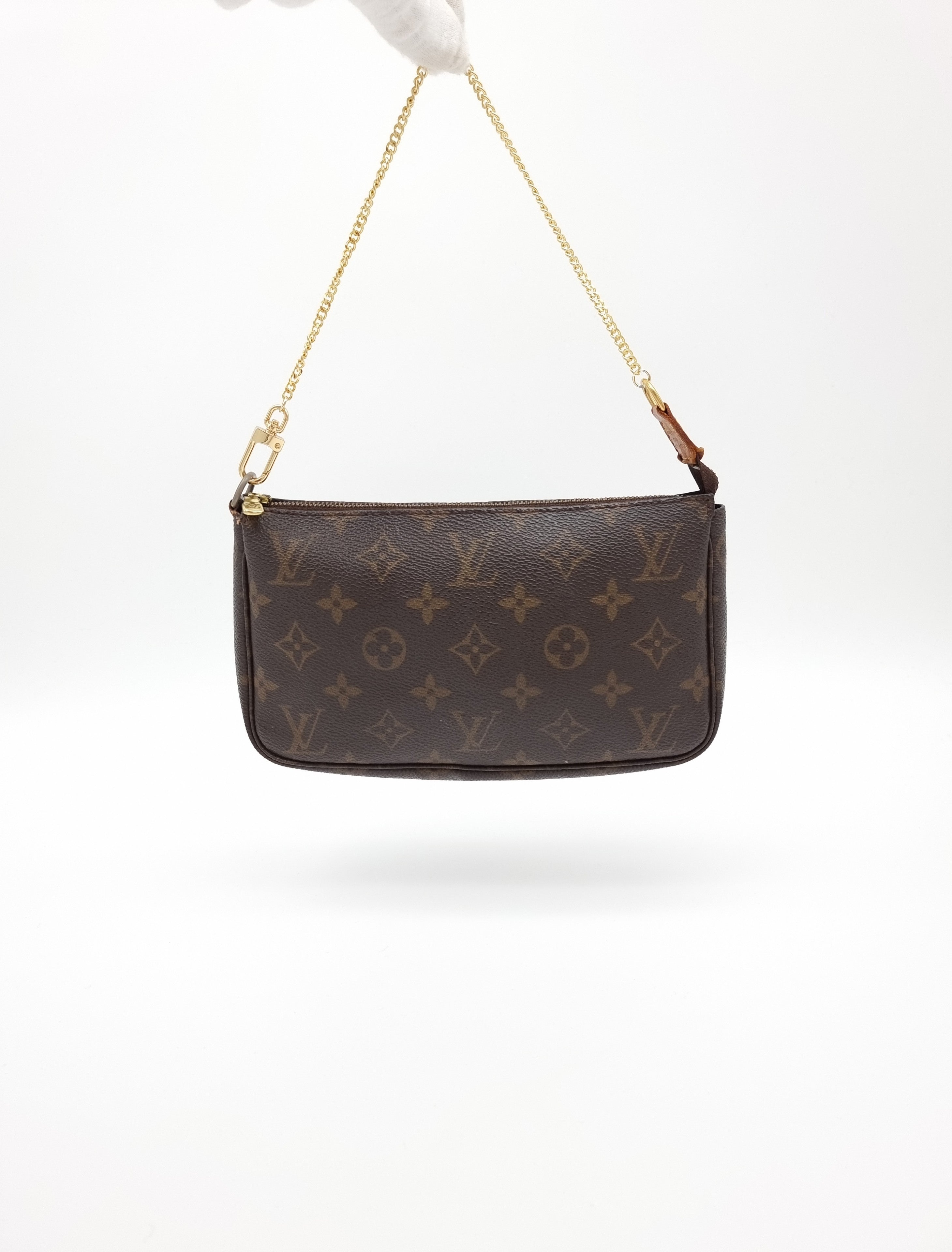 Louis Vuitton Pochette Accessoires