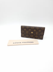 Louis Vuitton Trifold Lompakko