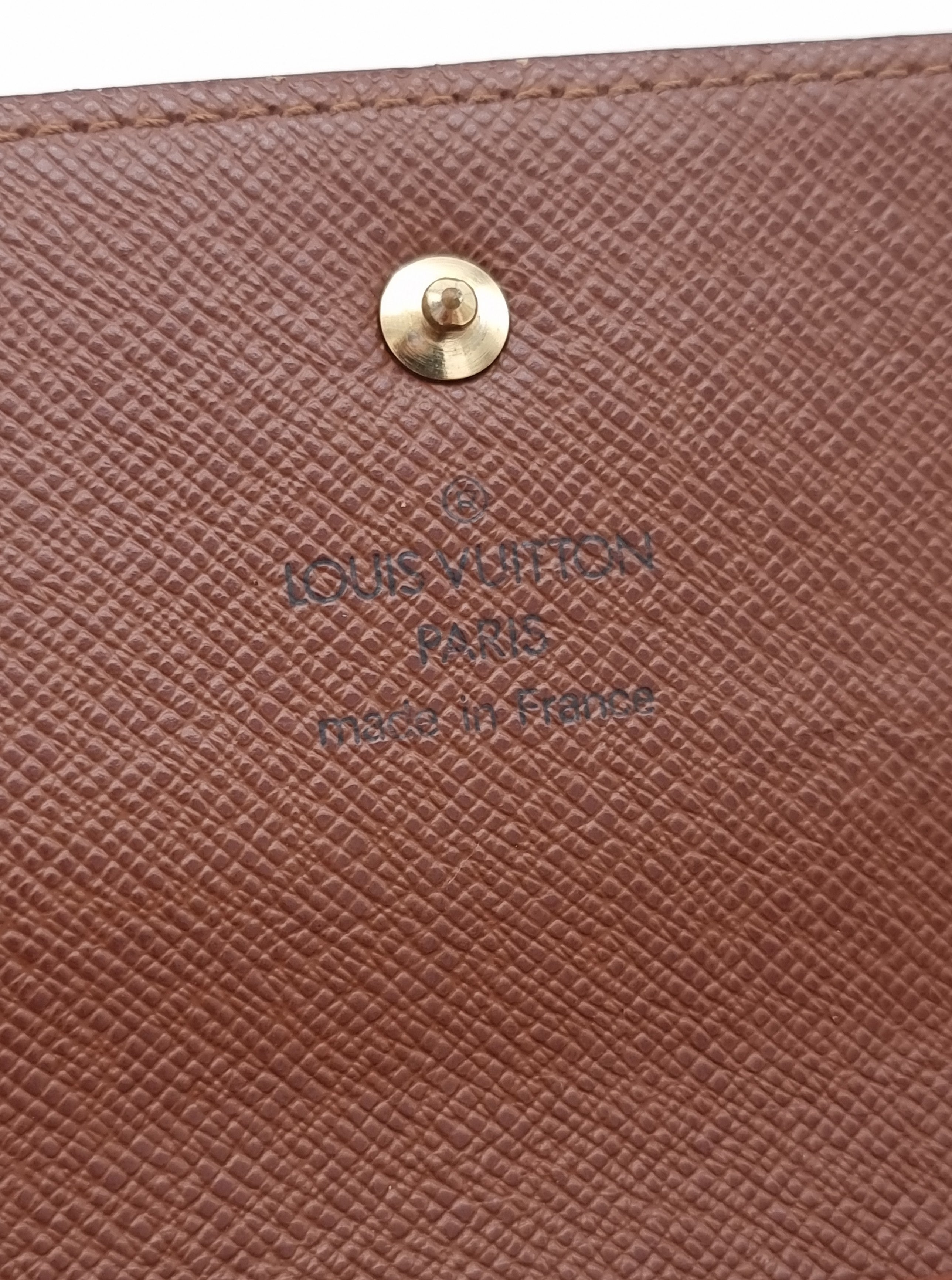 Louis Vuitton Trifold Lompakko