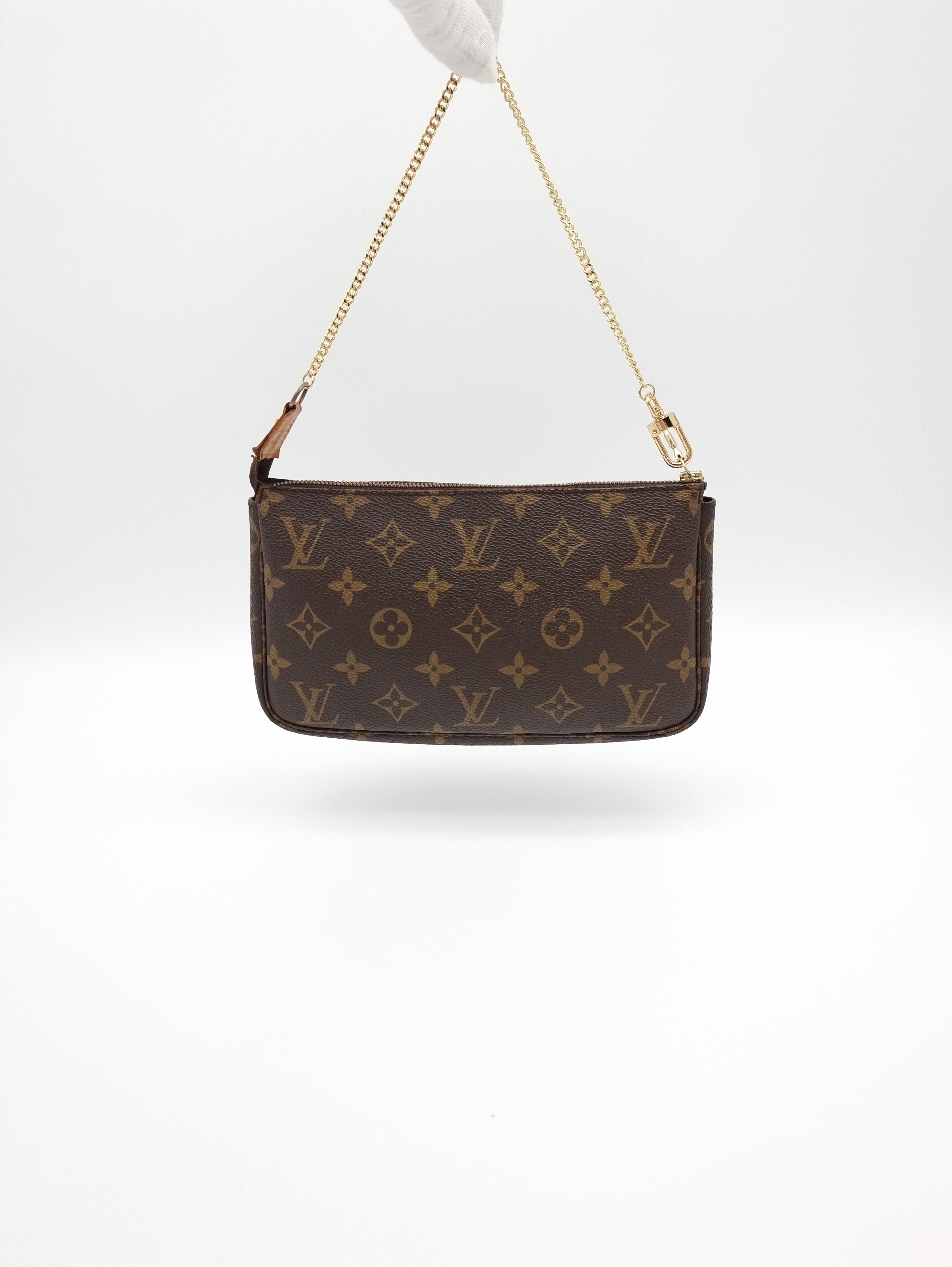 Louis Vuitton Pochette Accessoires