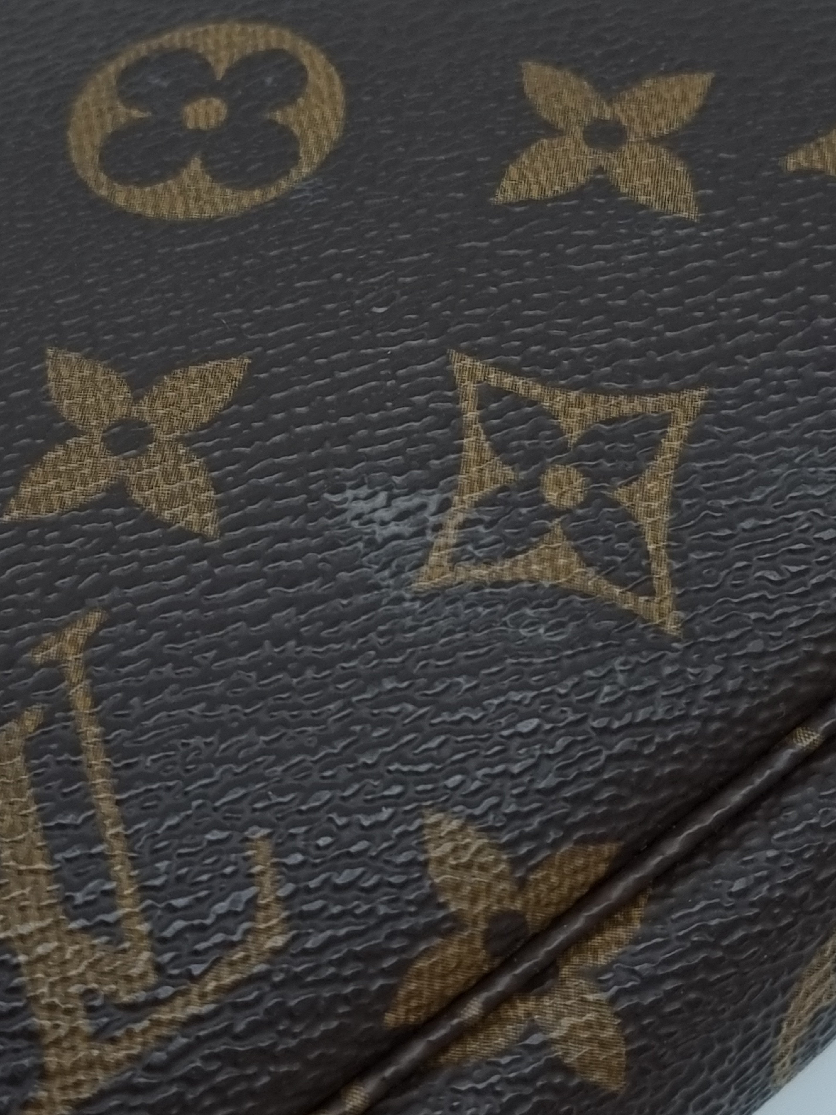 Louis Vuitton Pochette Accessoires