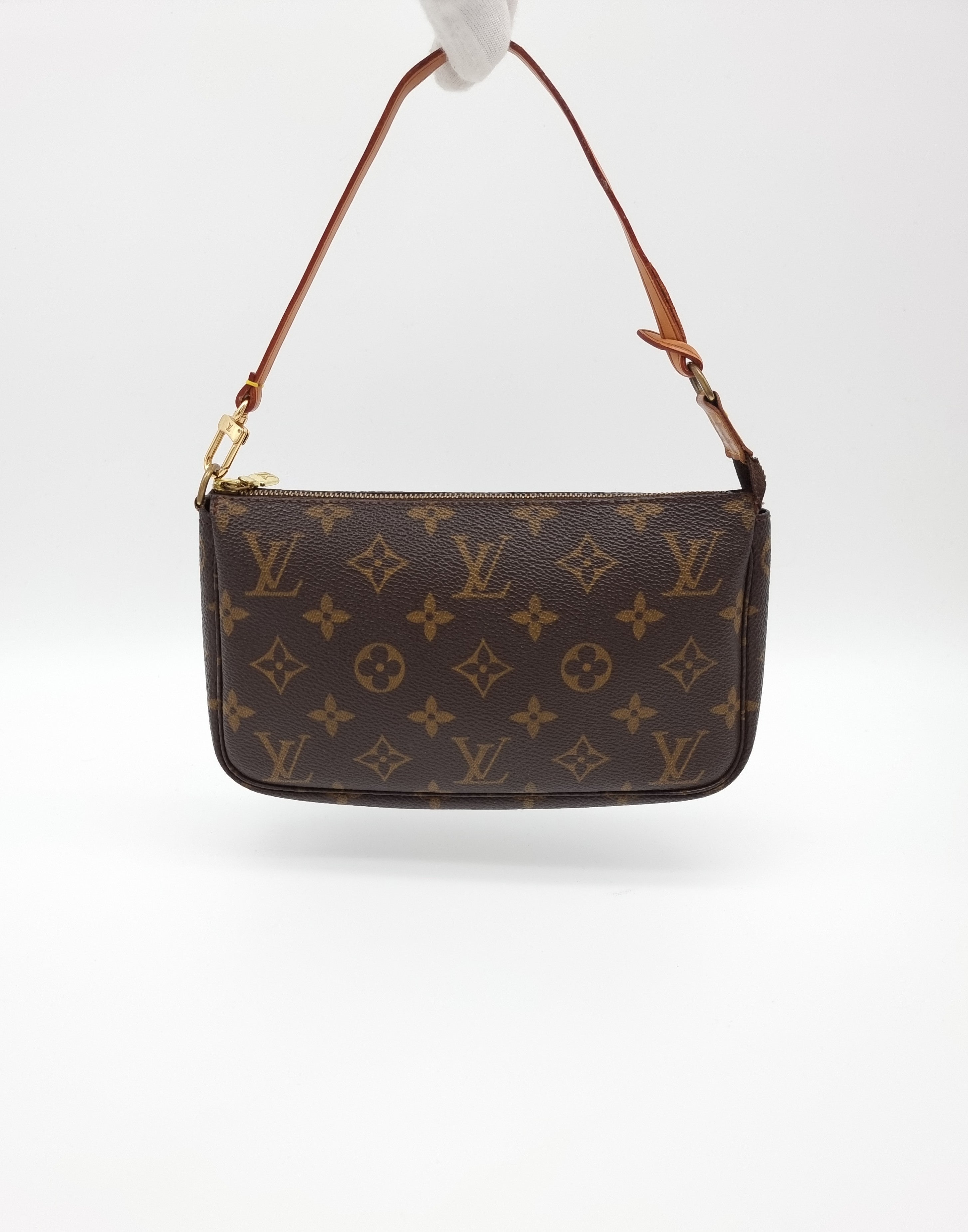 Louis Vuitton Pochette Accessoires