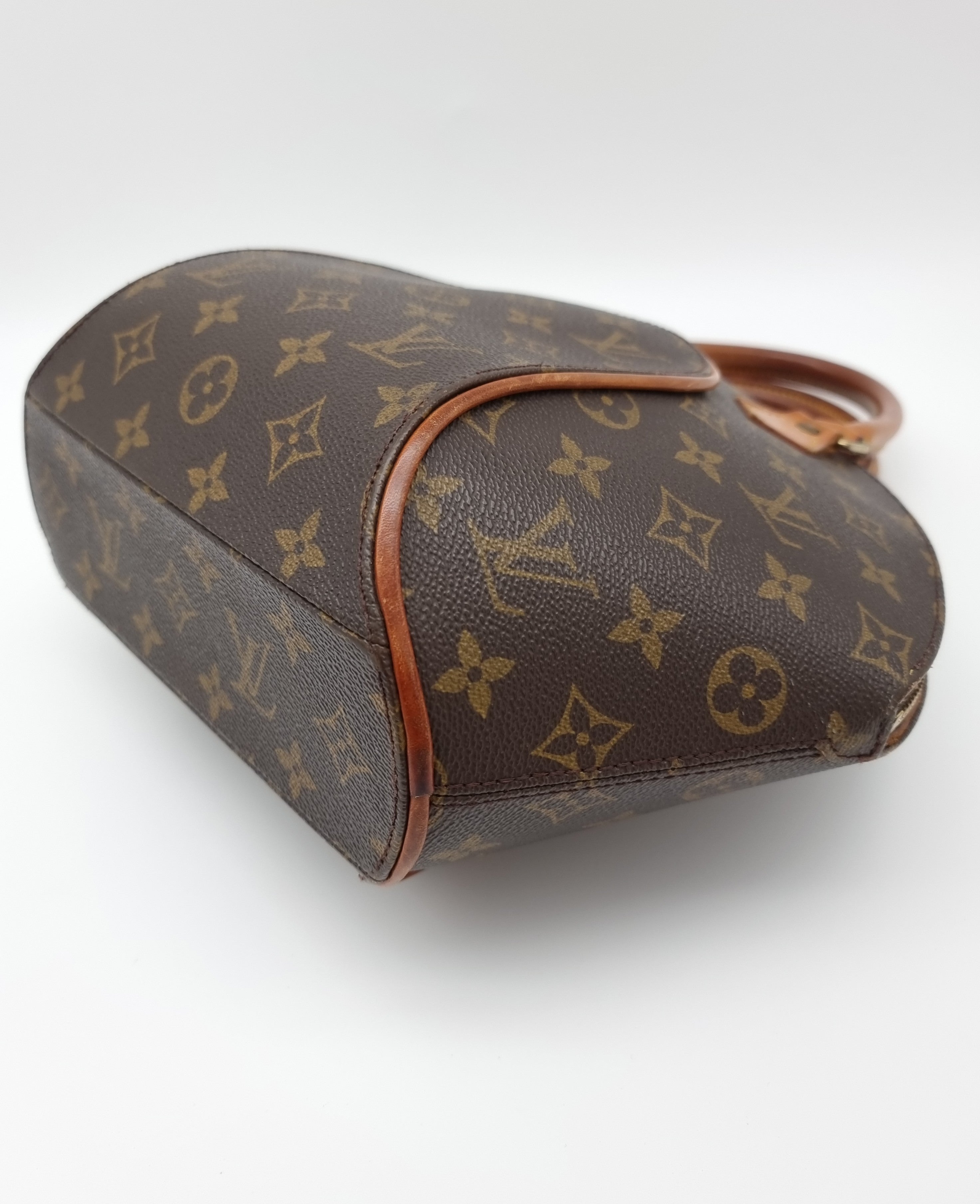 Louis Vuitton Ellipse MM
