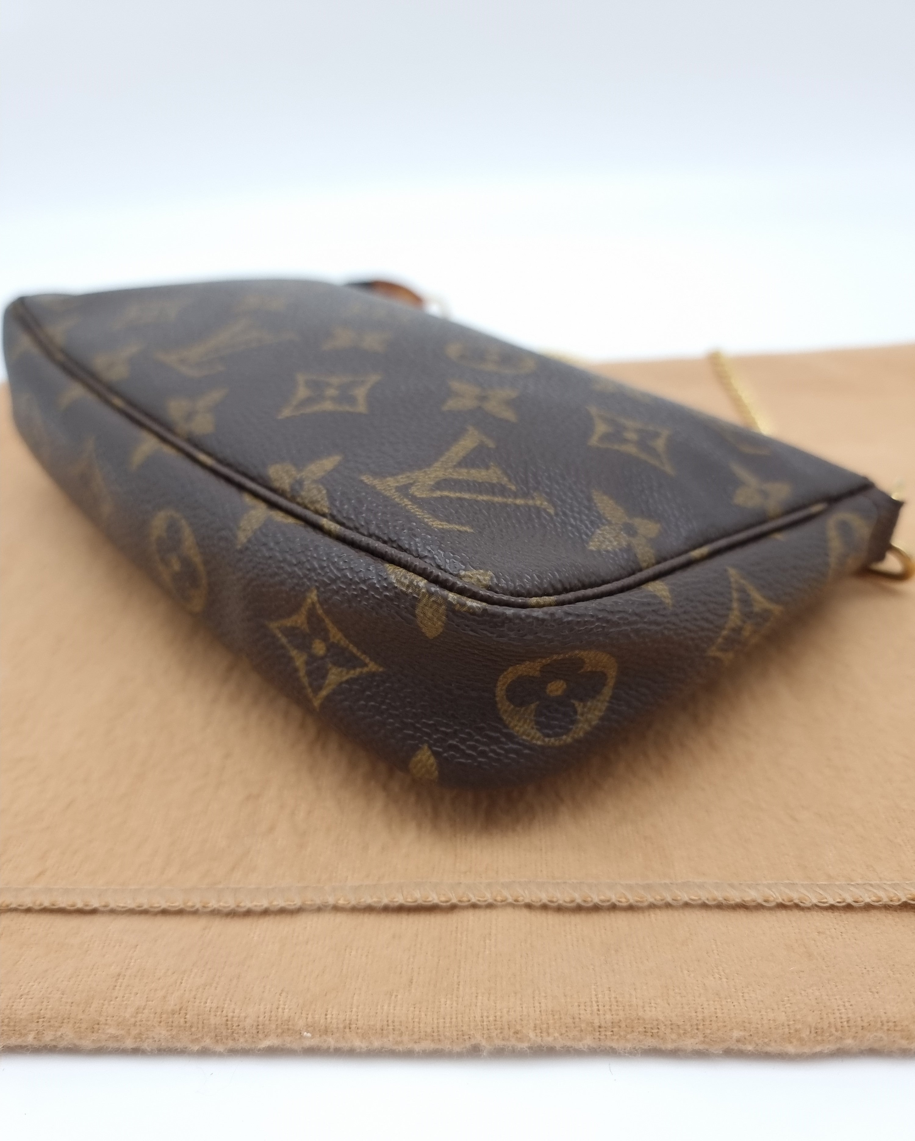 Lambskin shoulder bag sales