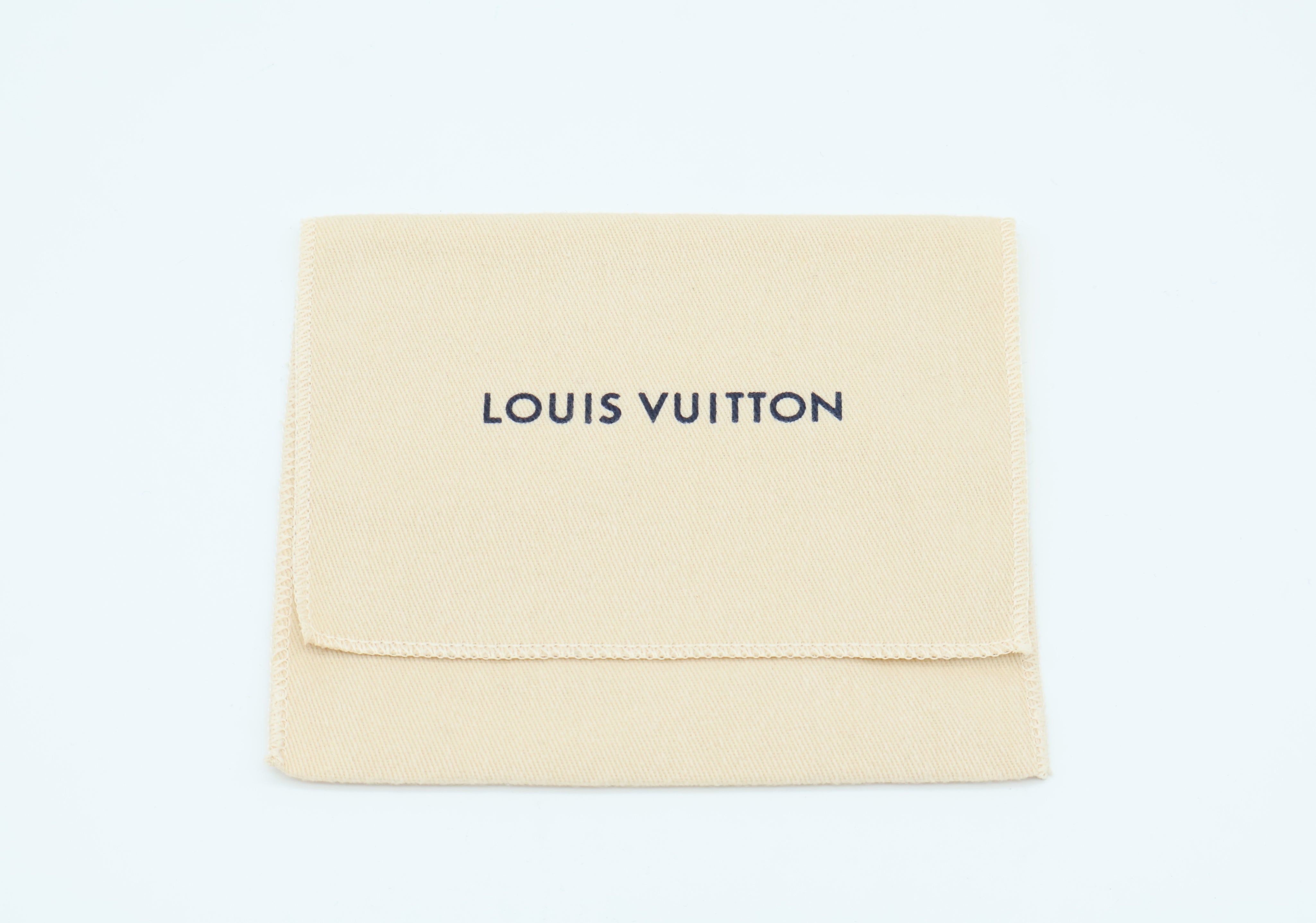 Louis Vuitton Coeur Vernis Heart
