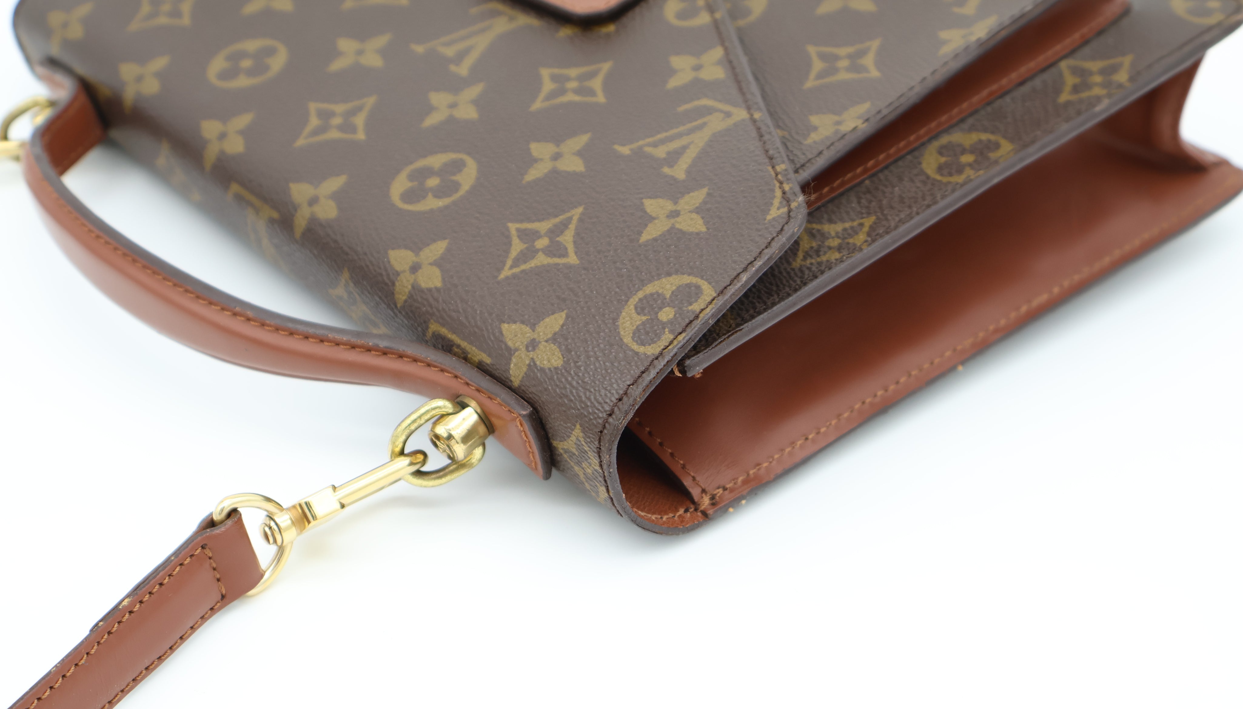 Louis Vuitton Monceau 26