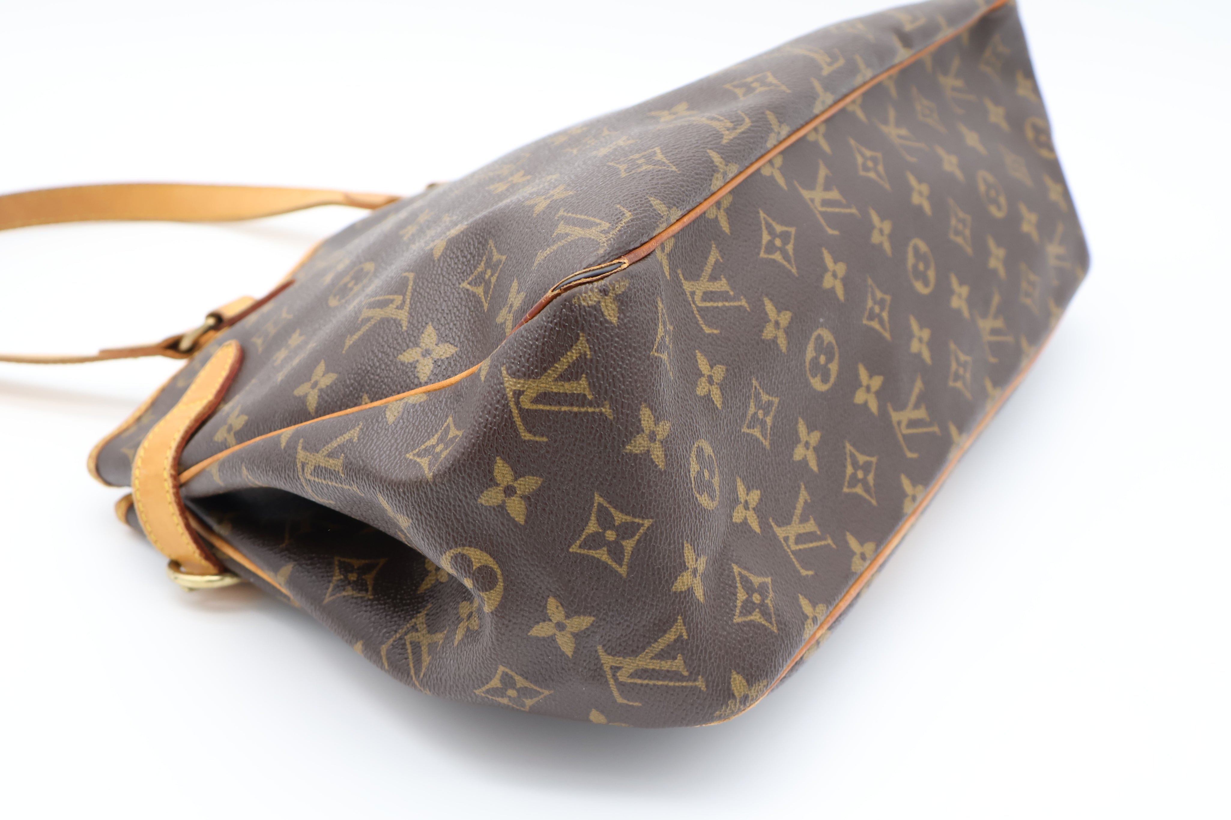 Louis Vuitton Batignolles