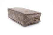 Louis Vuitton Trousse Toilette 28