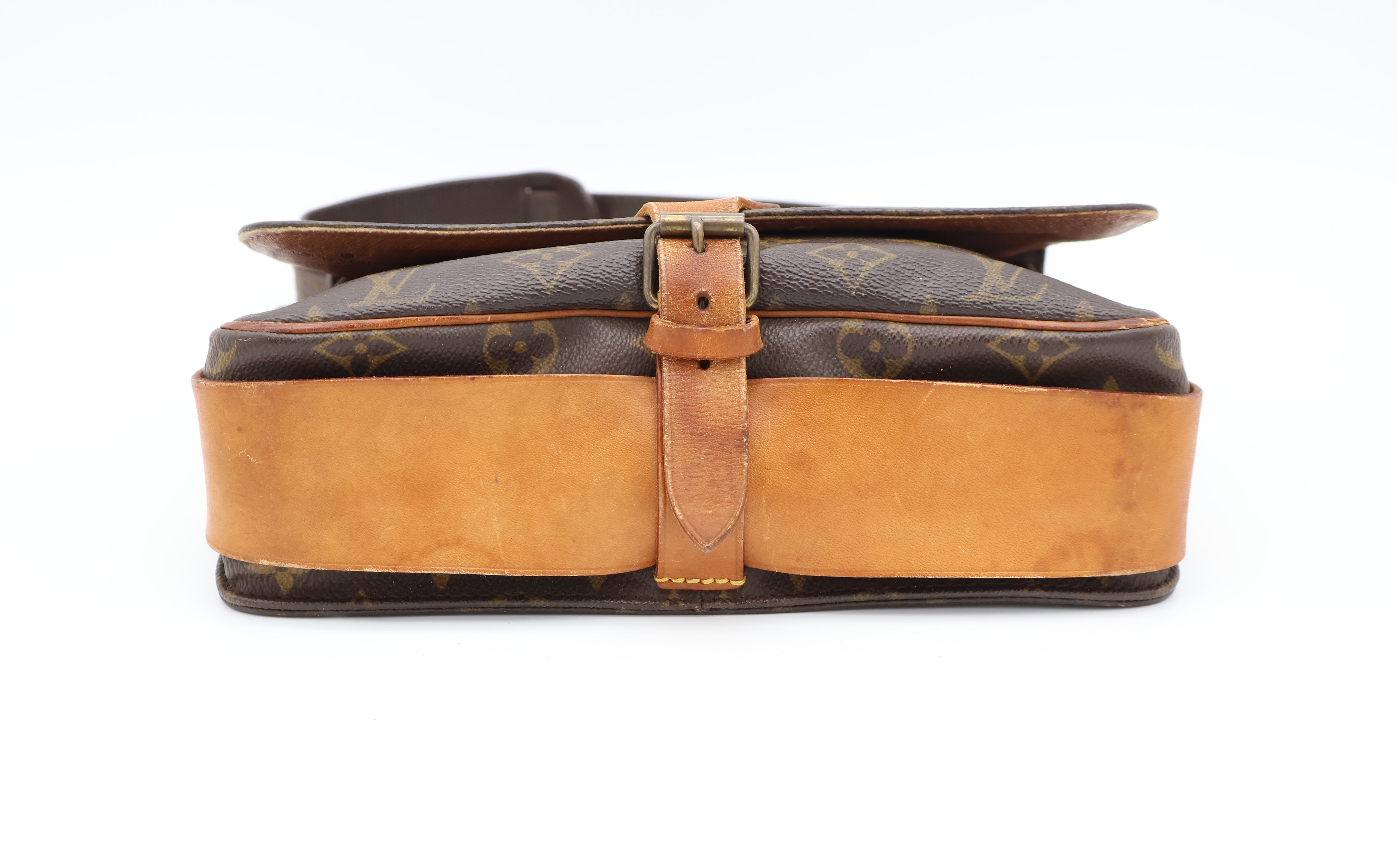 Louis Vuitton Cartouchiere GM