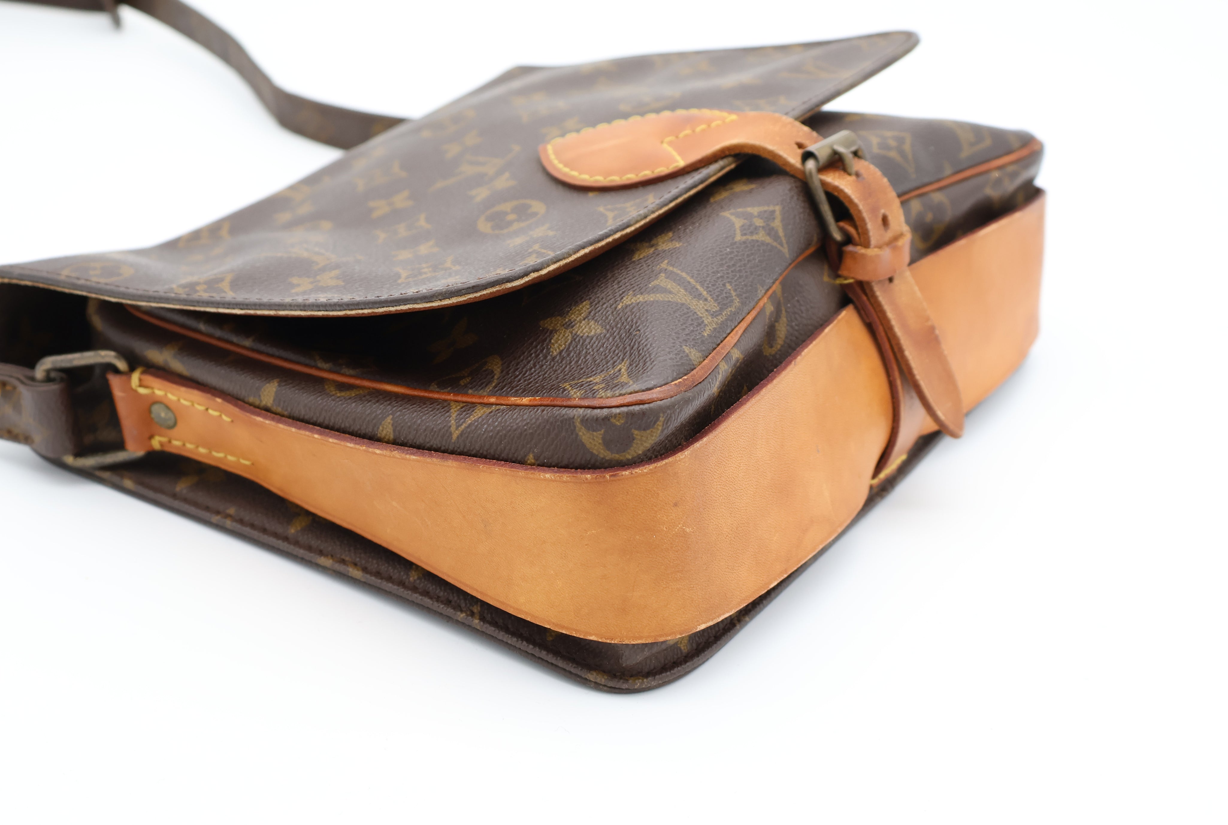 Louis Vuitton Cartouchiere GM