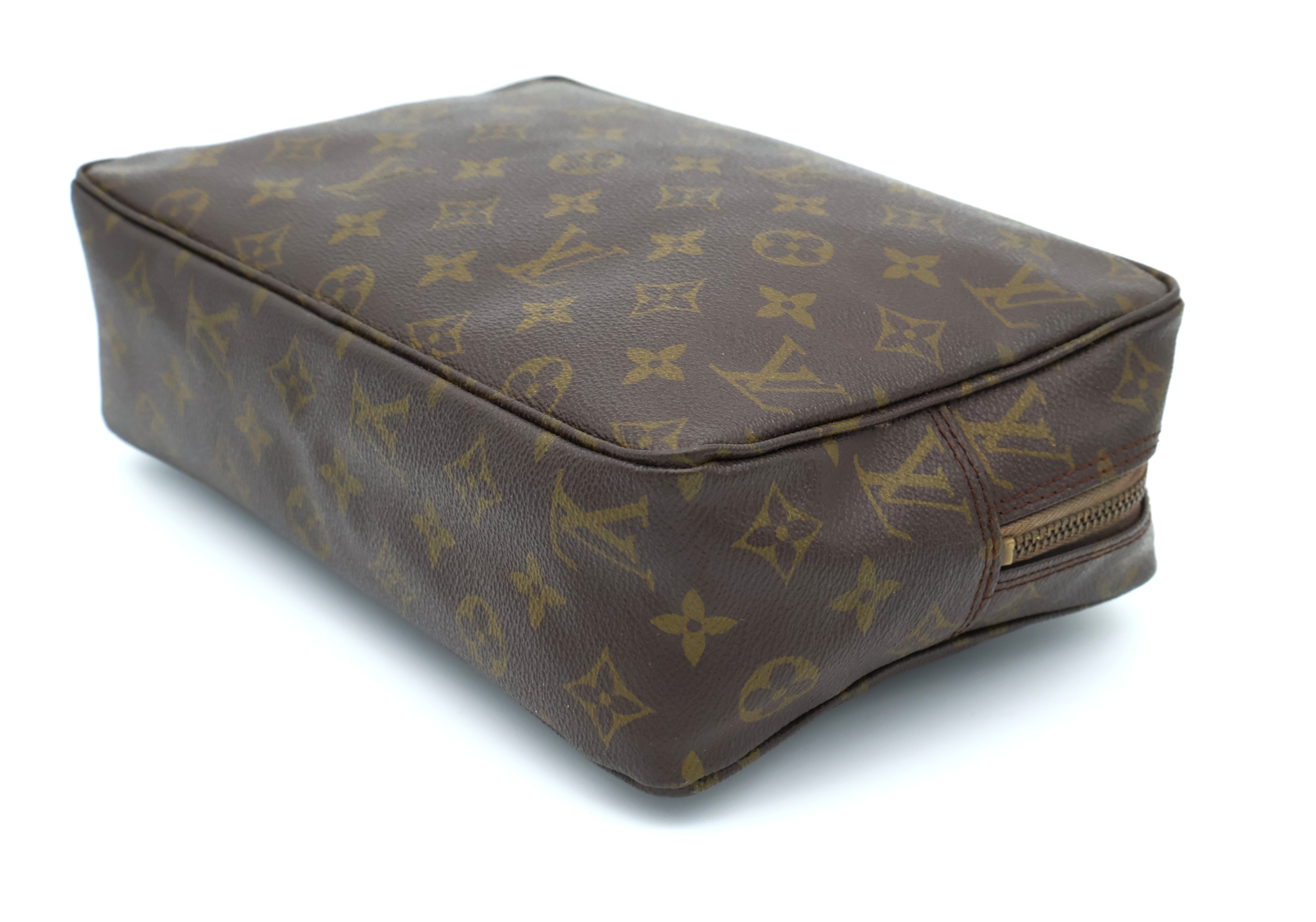 Louis Vuitton Trousse Toilette 28