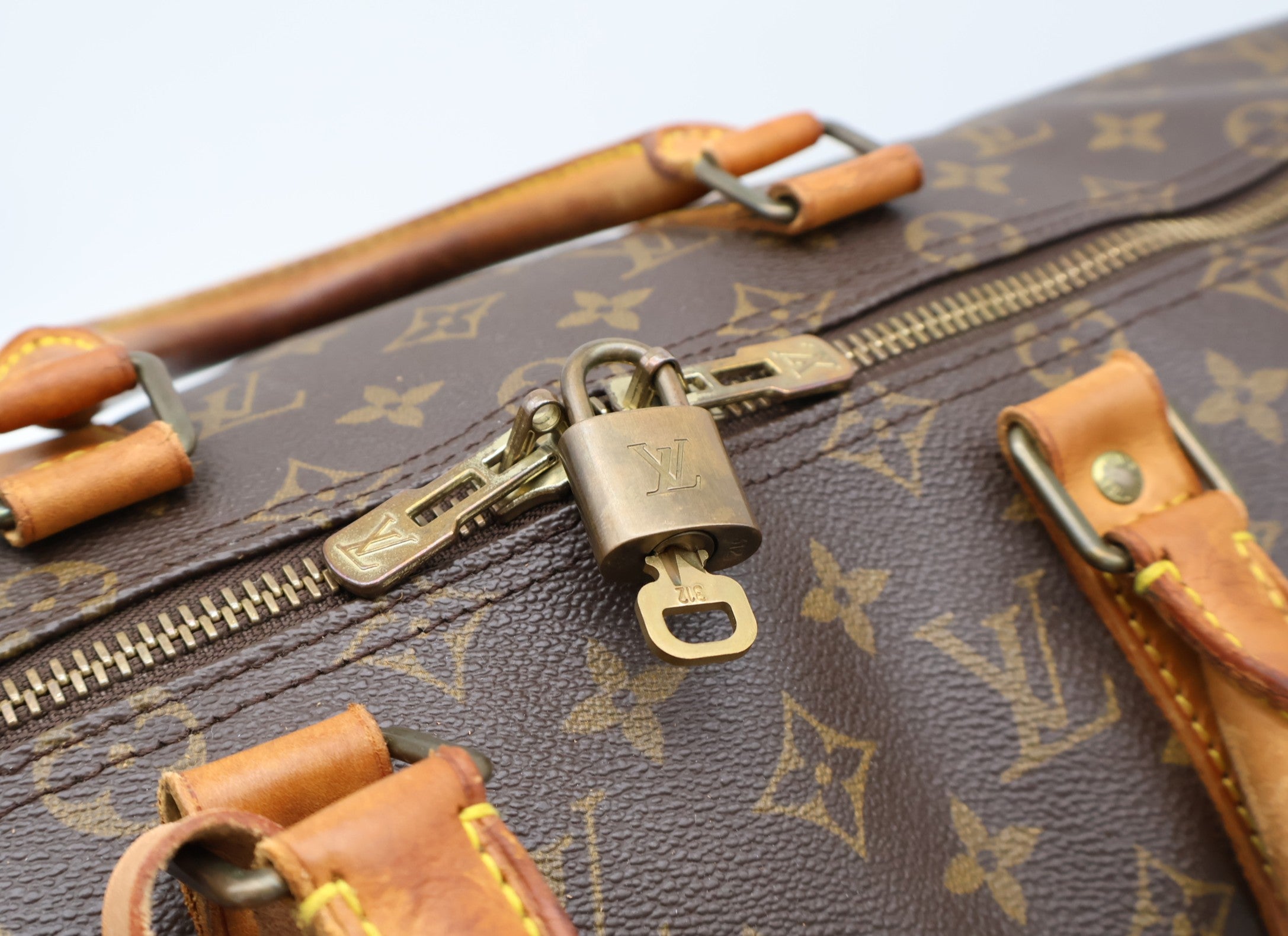 Louis Vuitton Keepall 50 Bandouliére