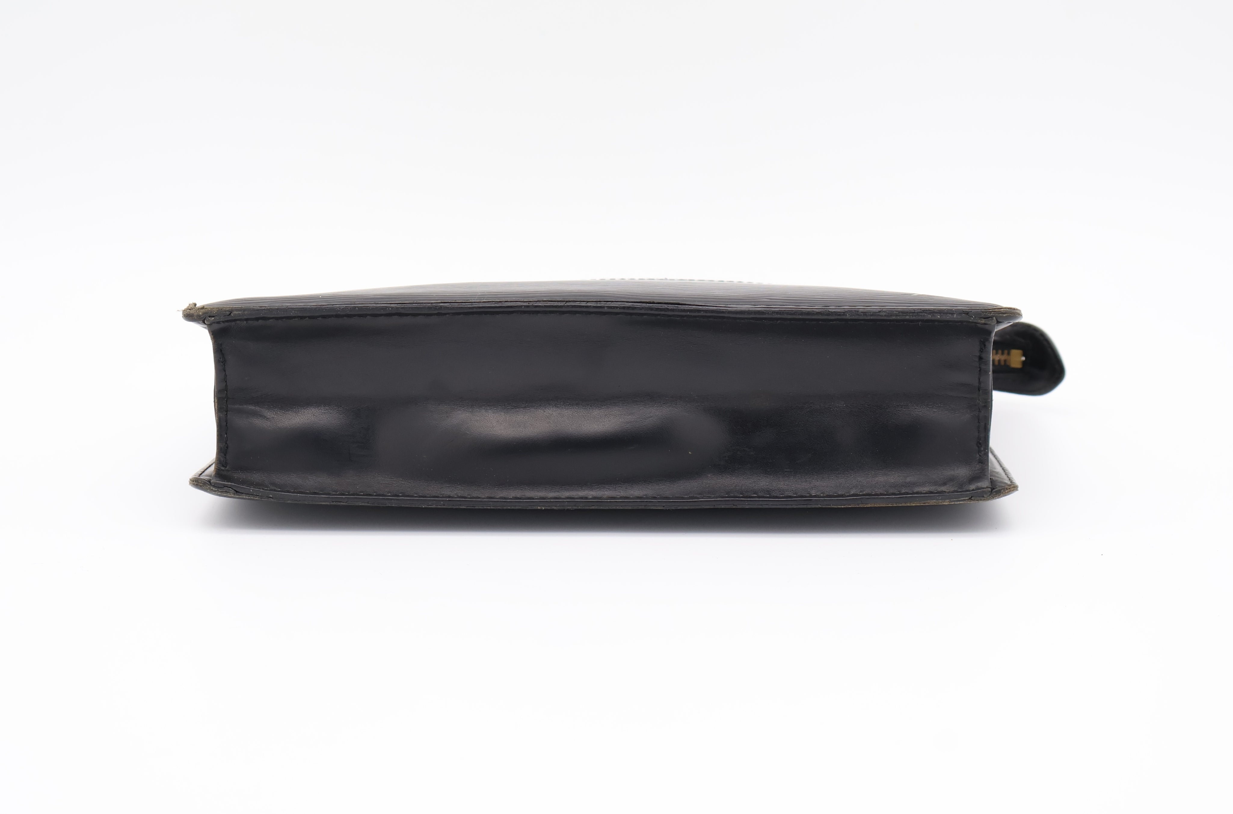 Louis Vuitton Epi Homme Clutch