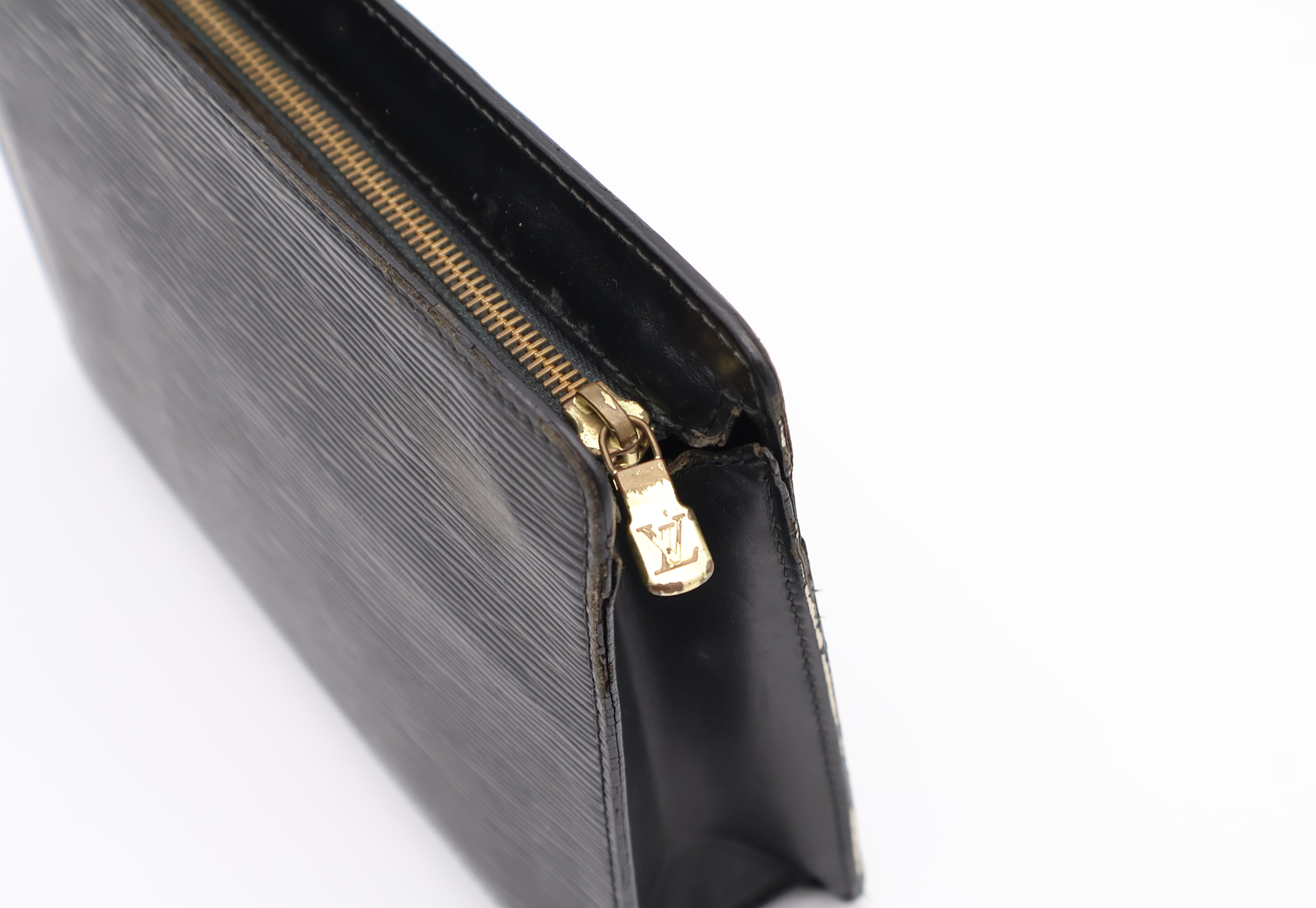 Louis Vuitton Epi Homme Clutch