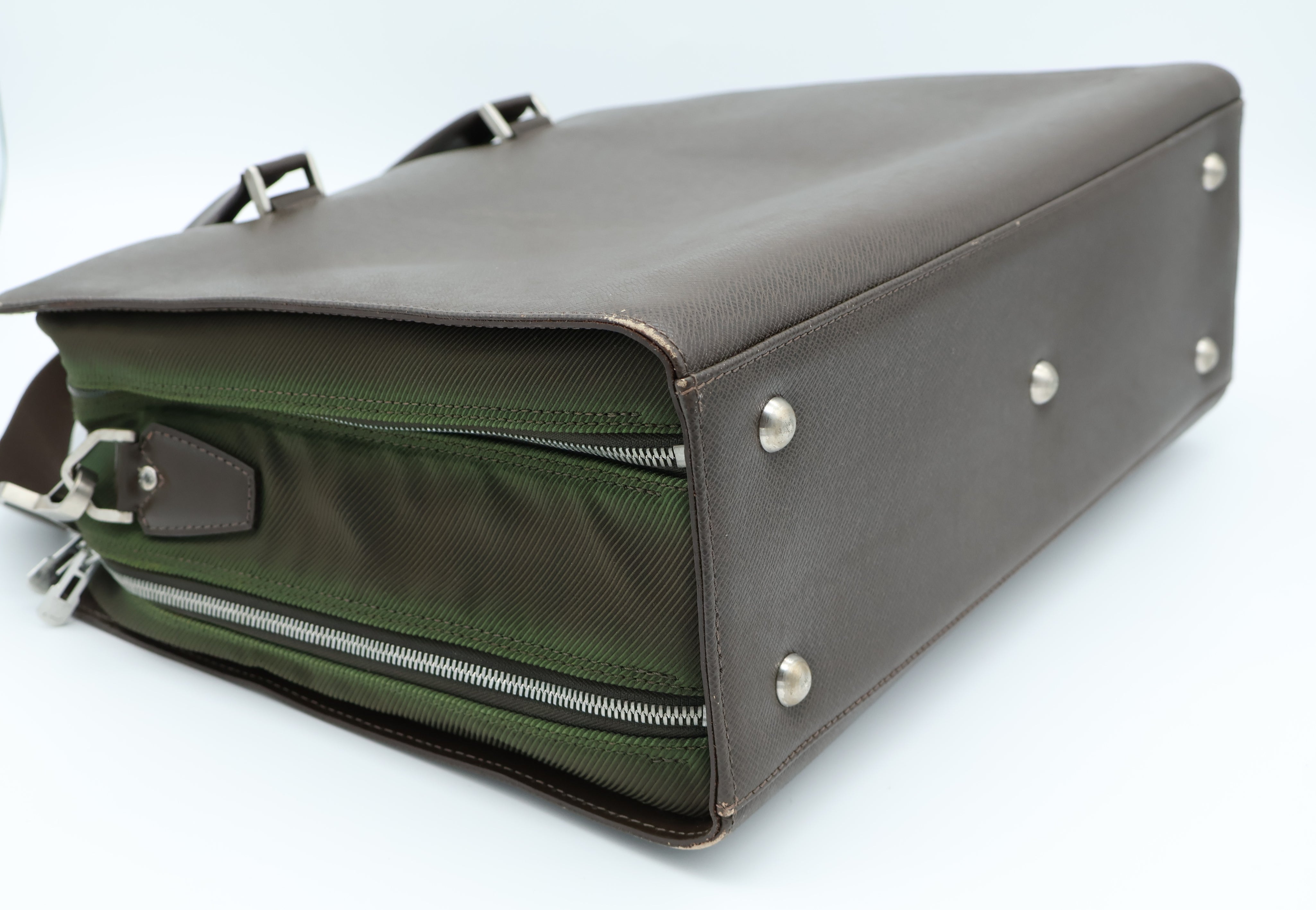 Louis Vuitton Nevsky Taiga