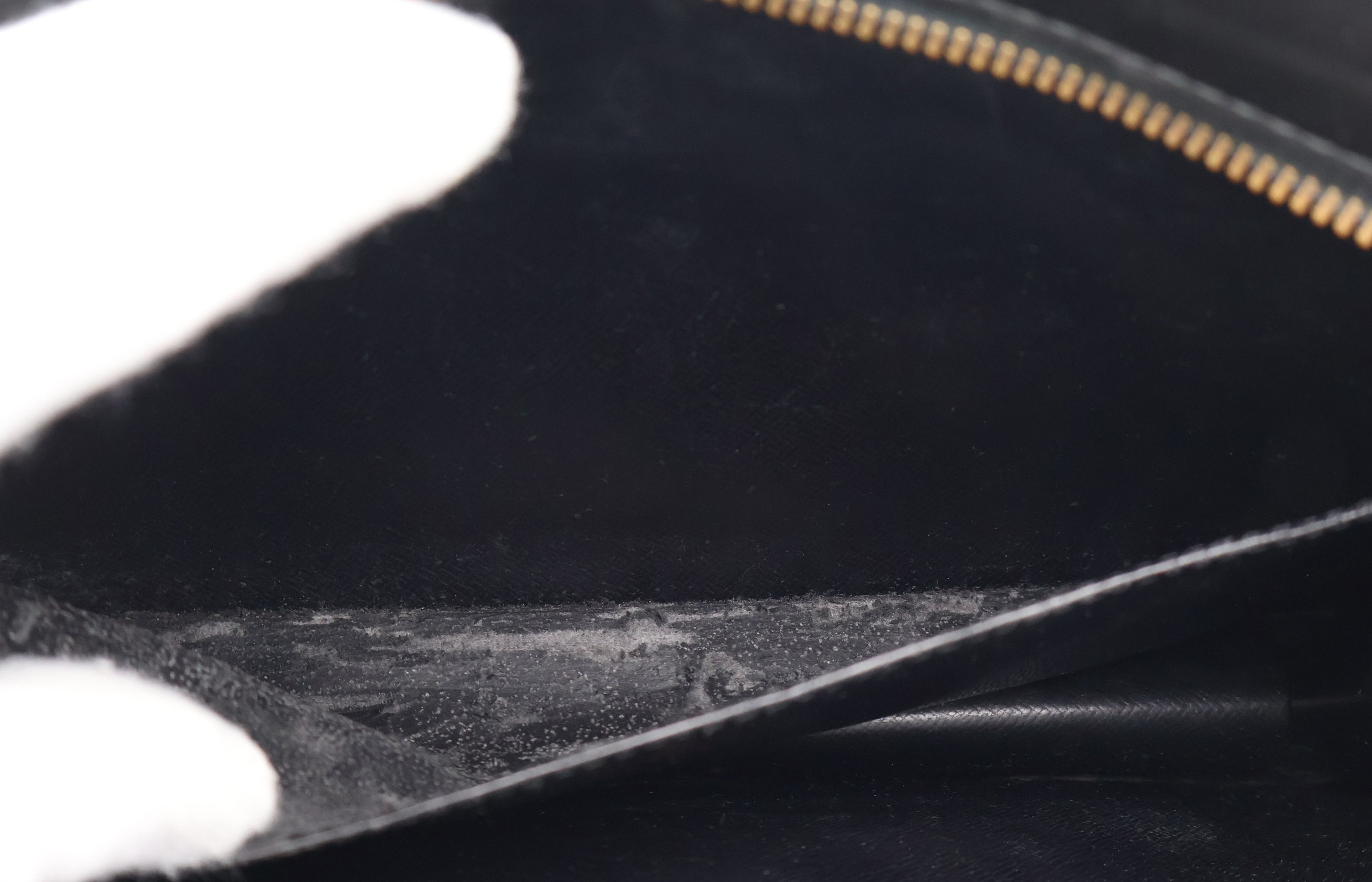 Louis Vuitton Epi Homme Clutch