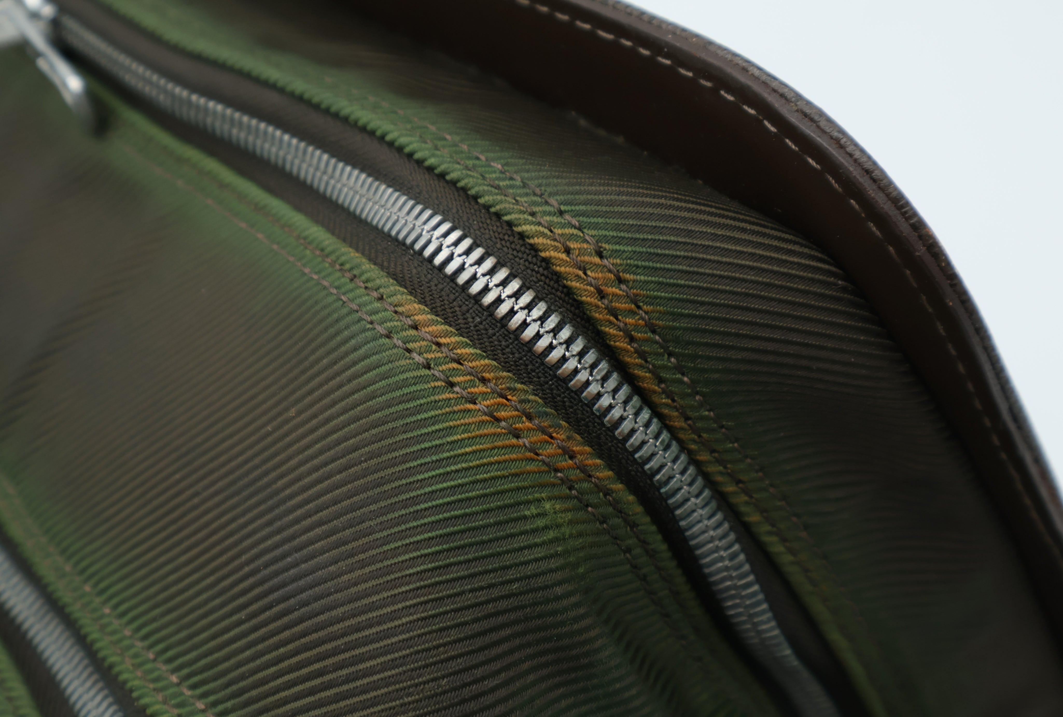 Louis Vuitton Nevsky Taiga