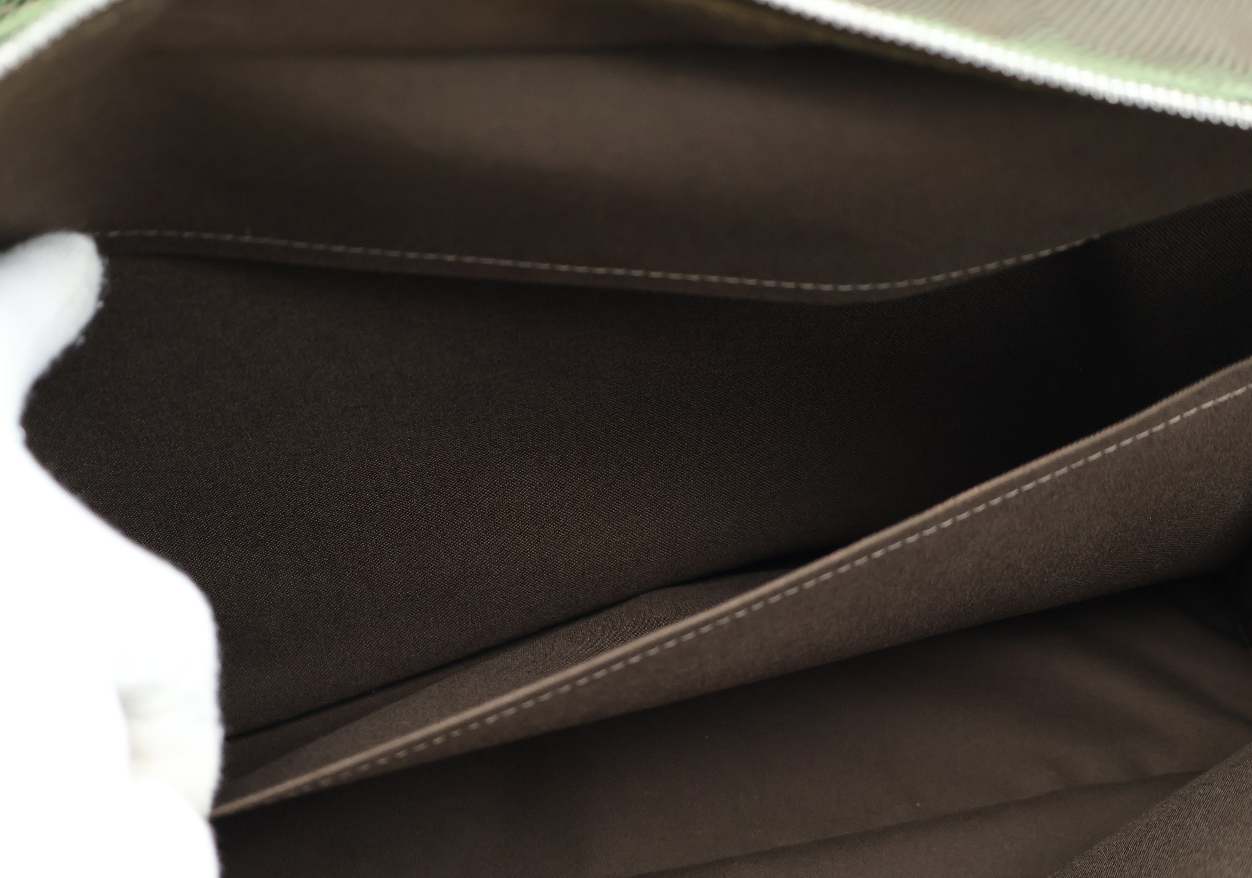 Louis Vuitton Nevsky Taiga