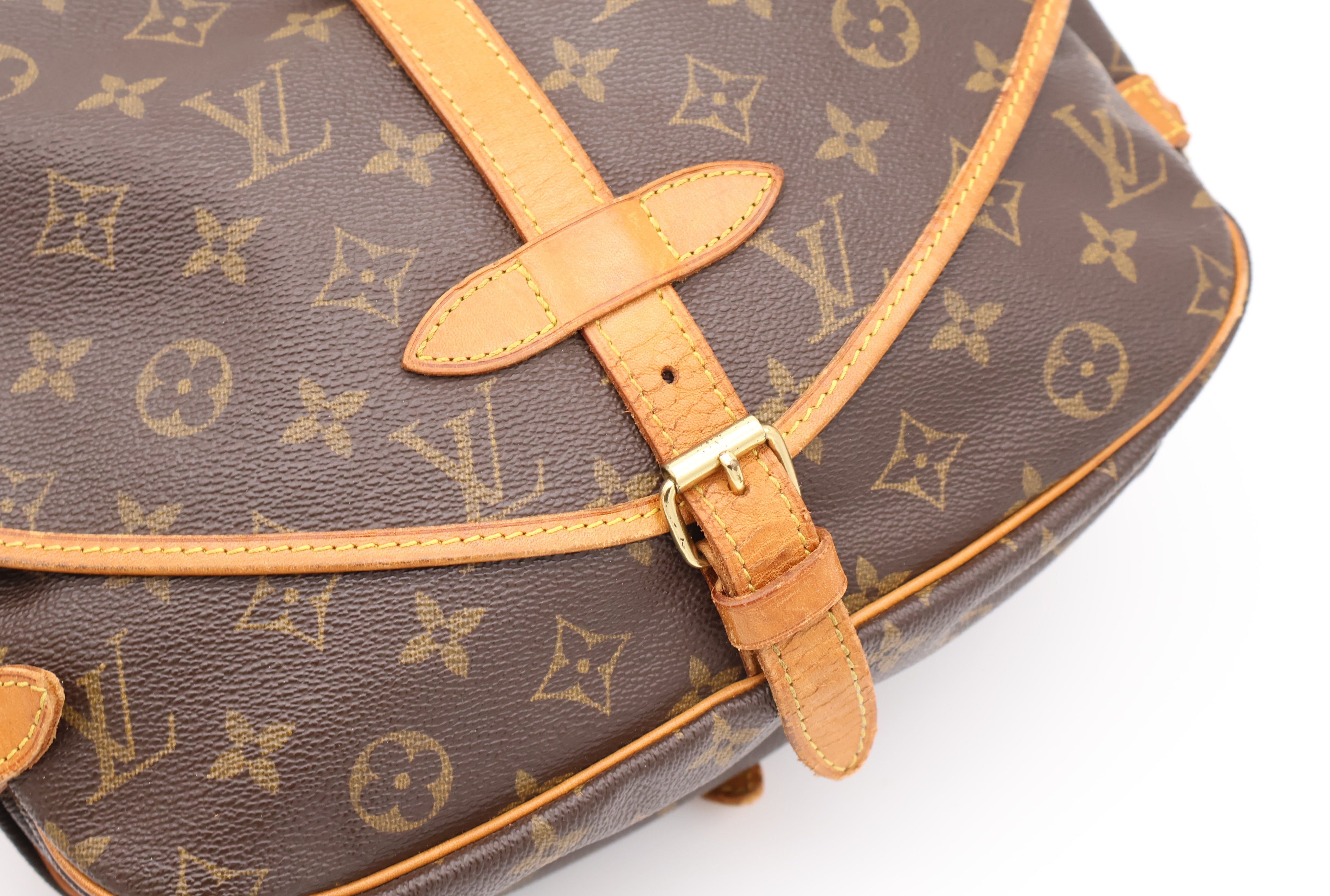 Louis Vuitton Saumur 30