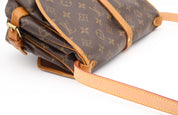 Louis Vuitton Saumur 30