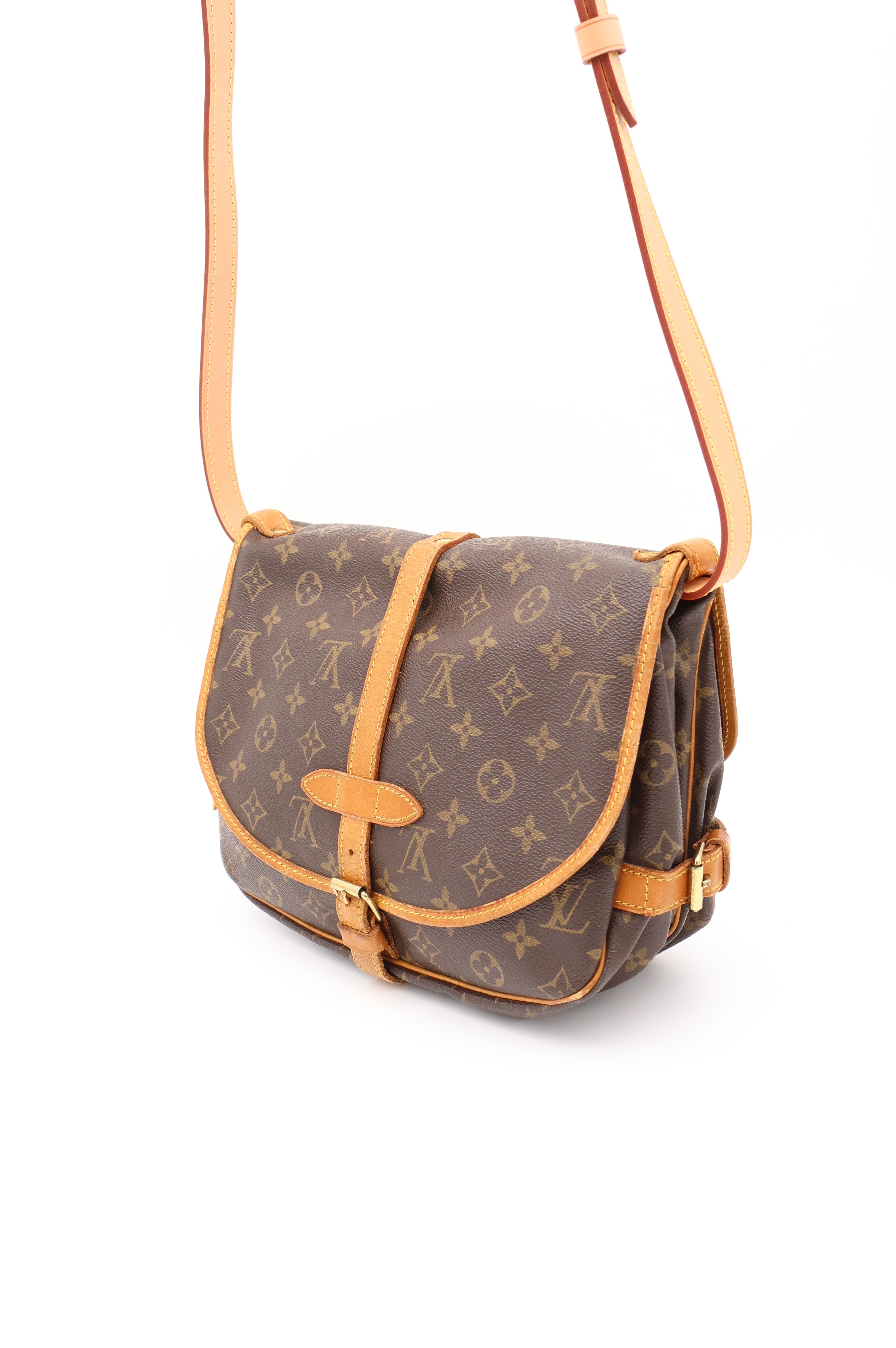 Louis Vuitton Saumur 30