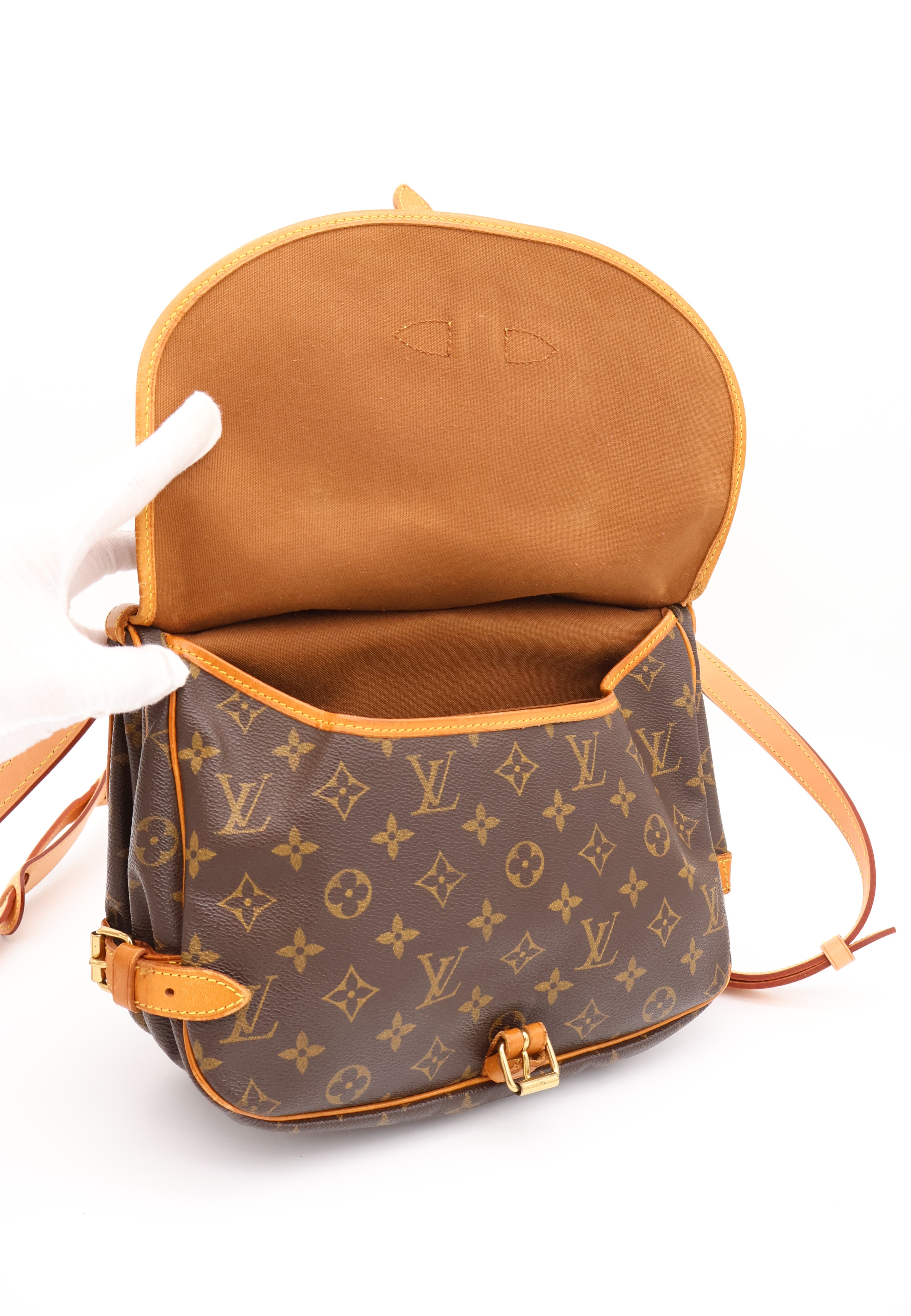 Louis Vuitton Saumur 30