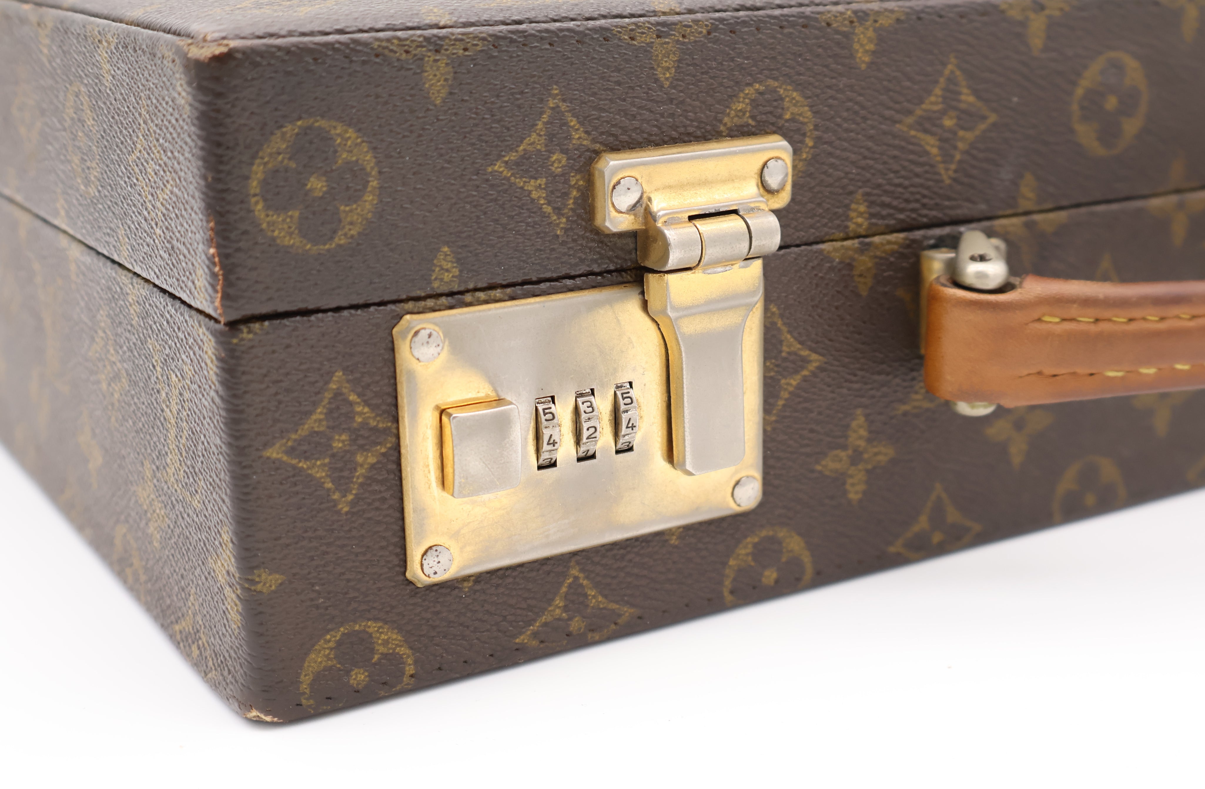 Louis Vuitton Attaché President
