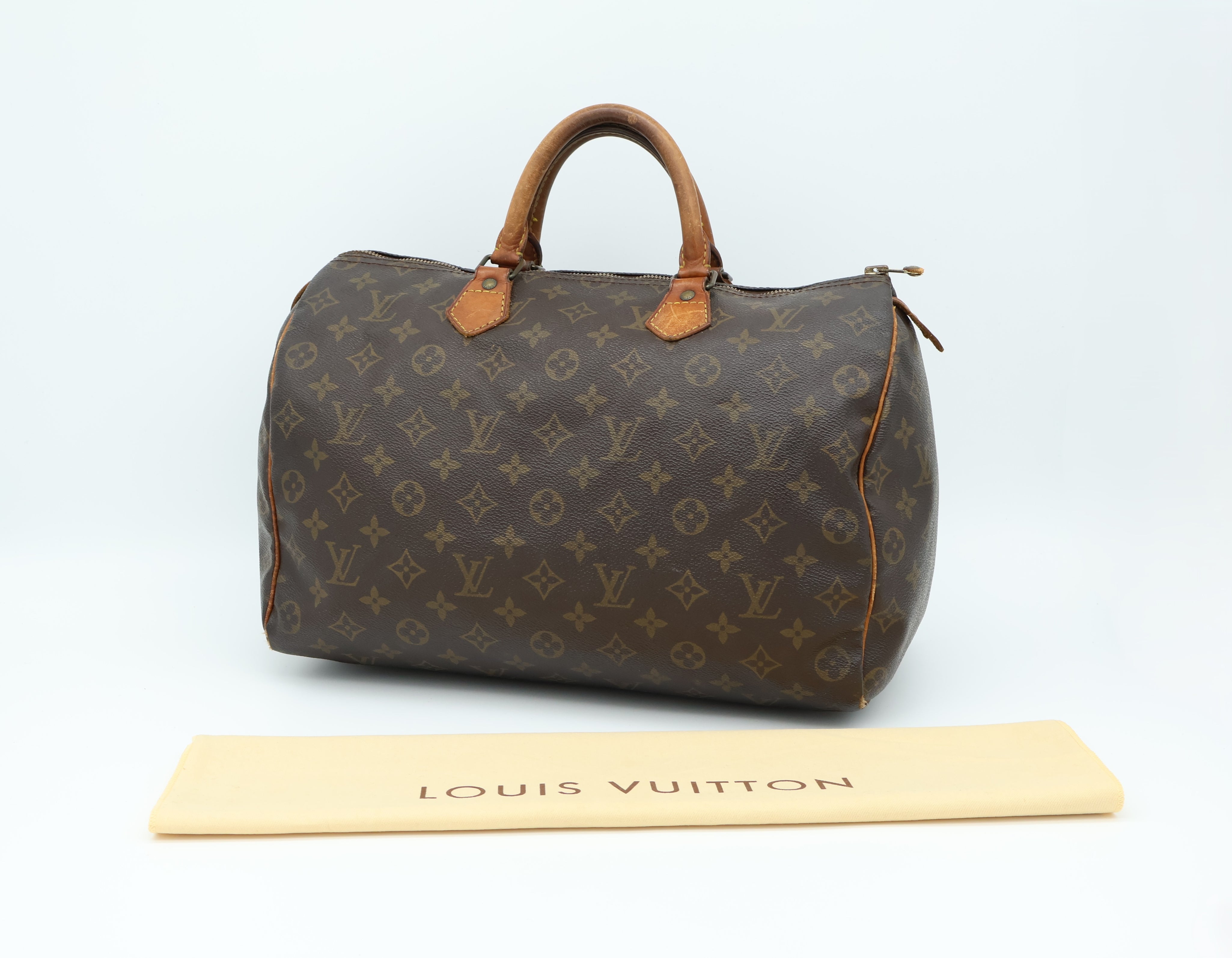 Louis Vuitton Speedy 35