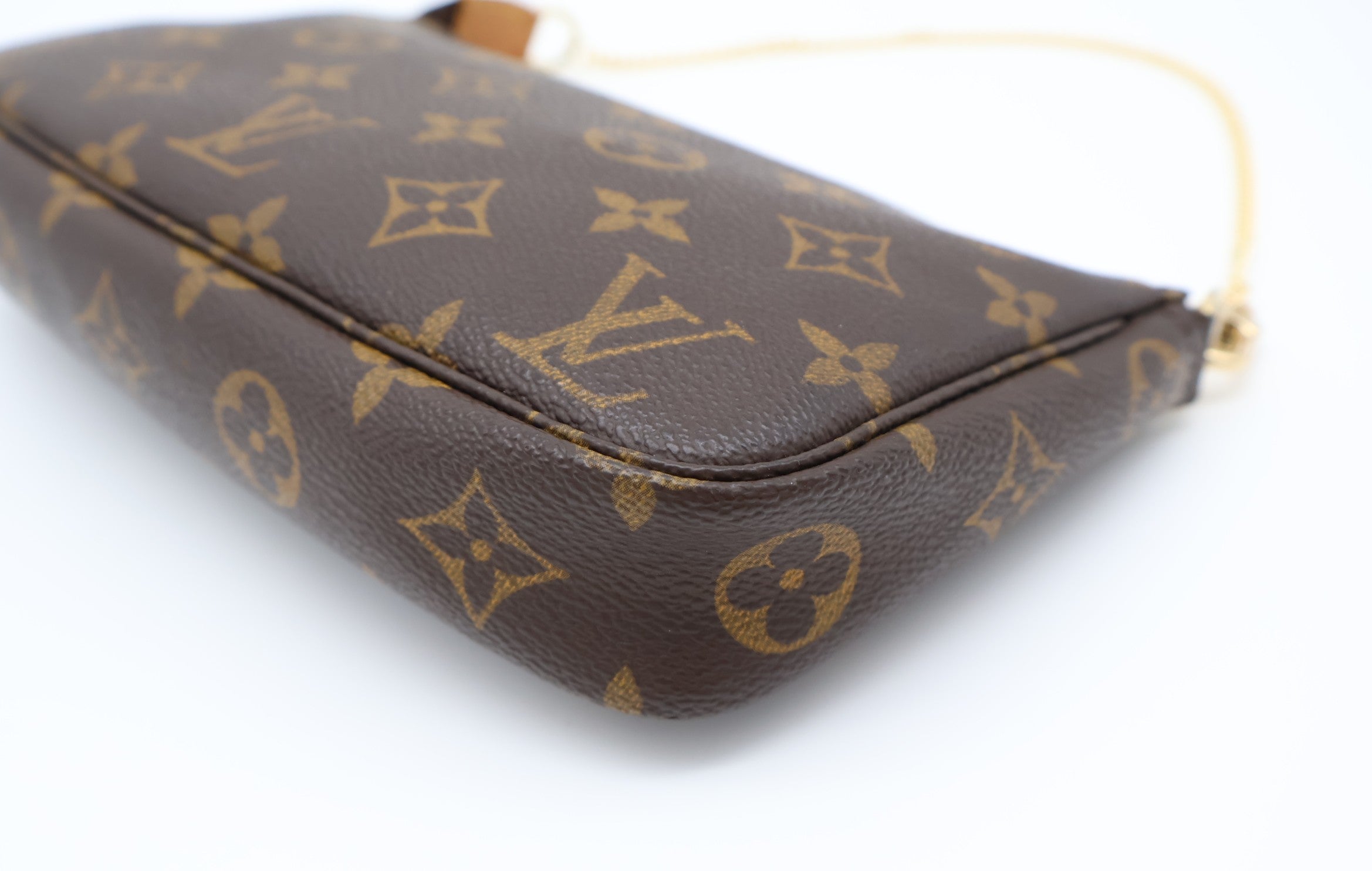 Louis Vuitton Pochette Accessoires