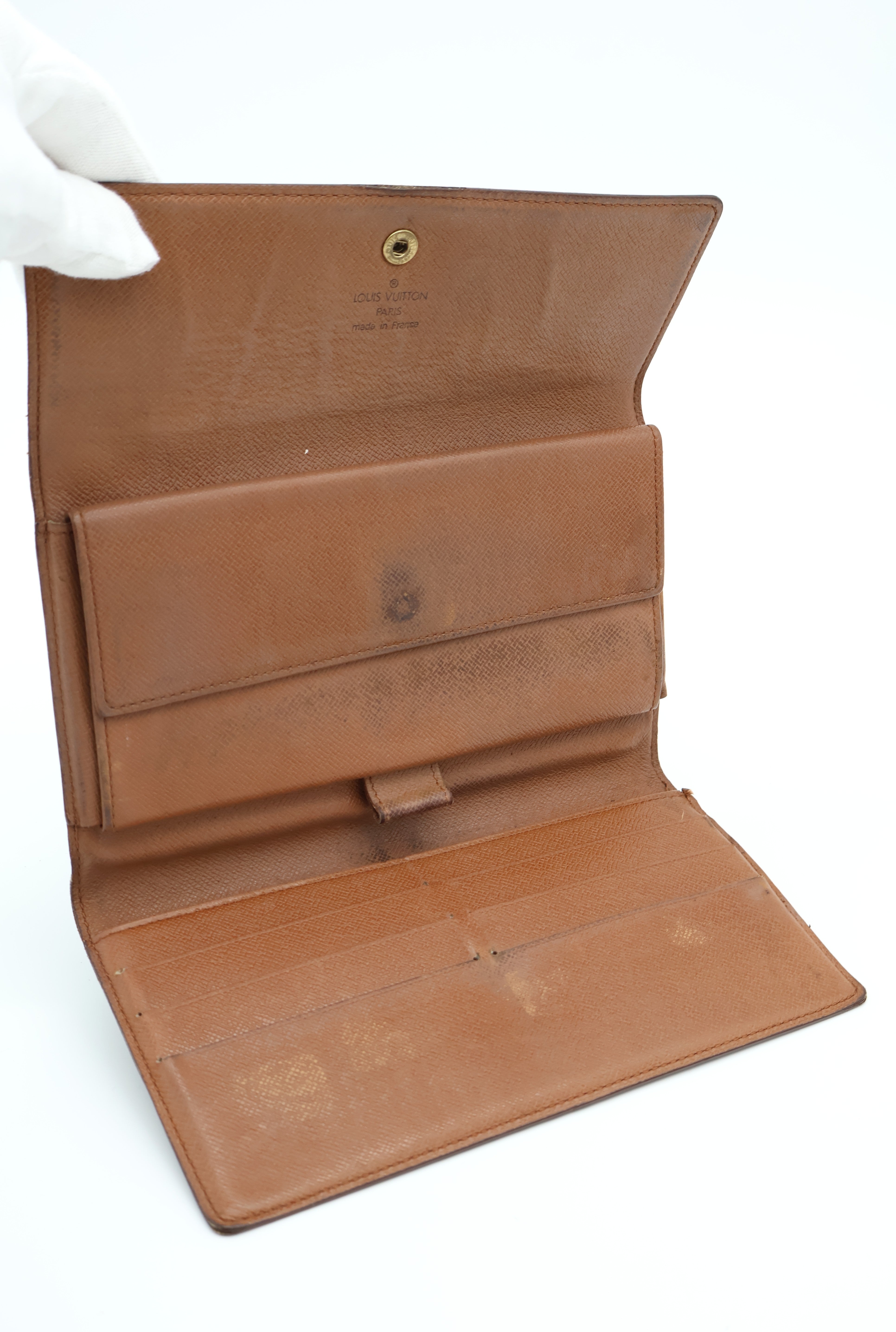 Louis Vuitton Trifold Lompakko