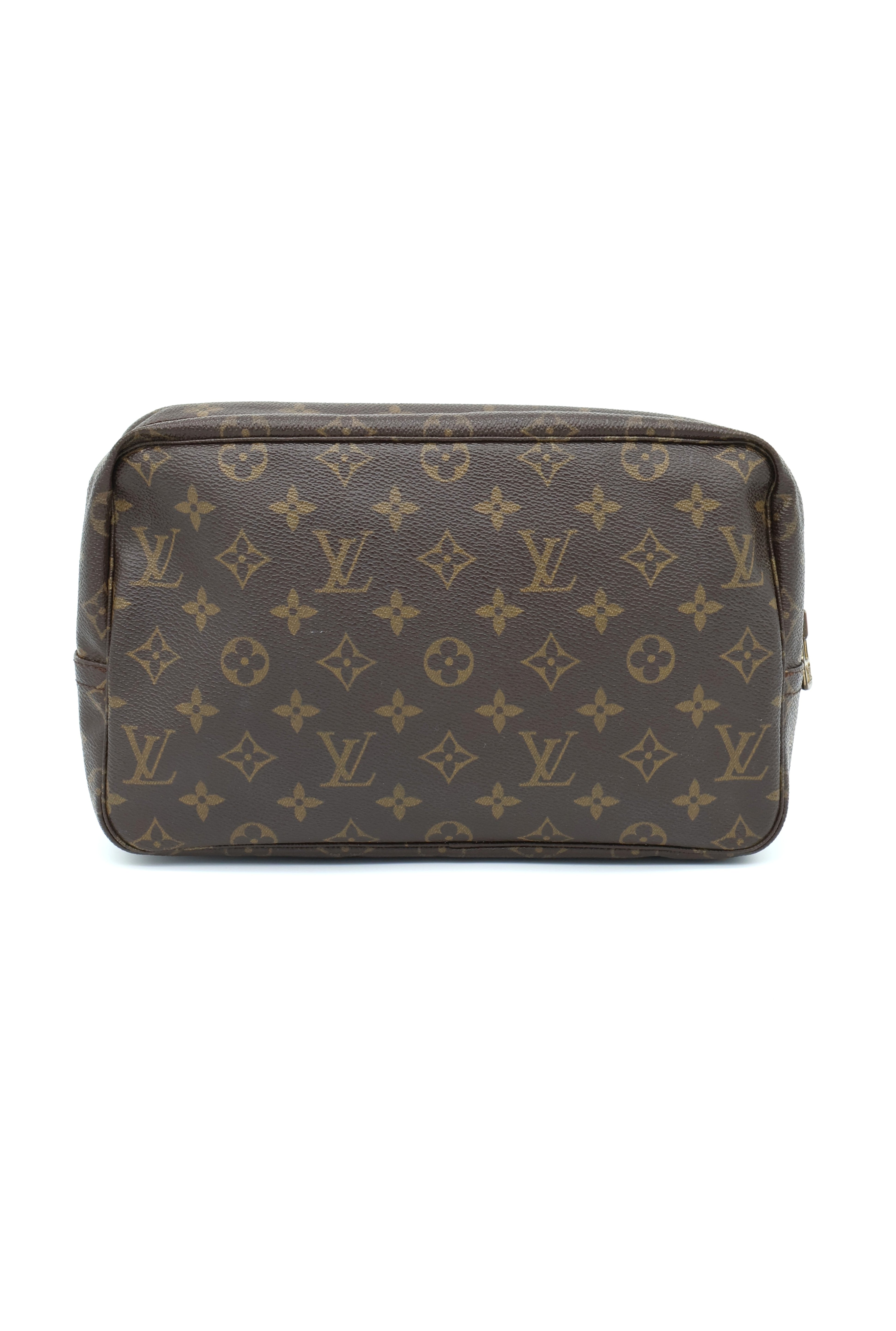 Louis Vuitton Trousse Toilette 28