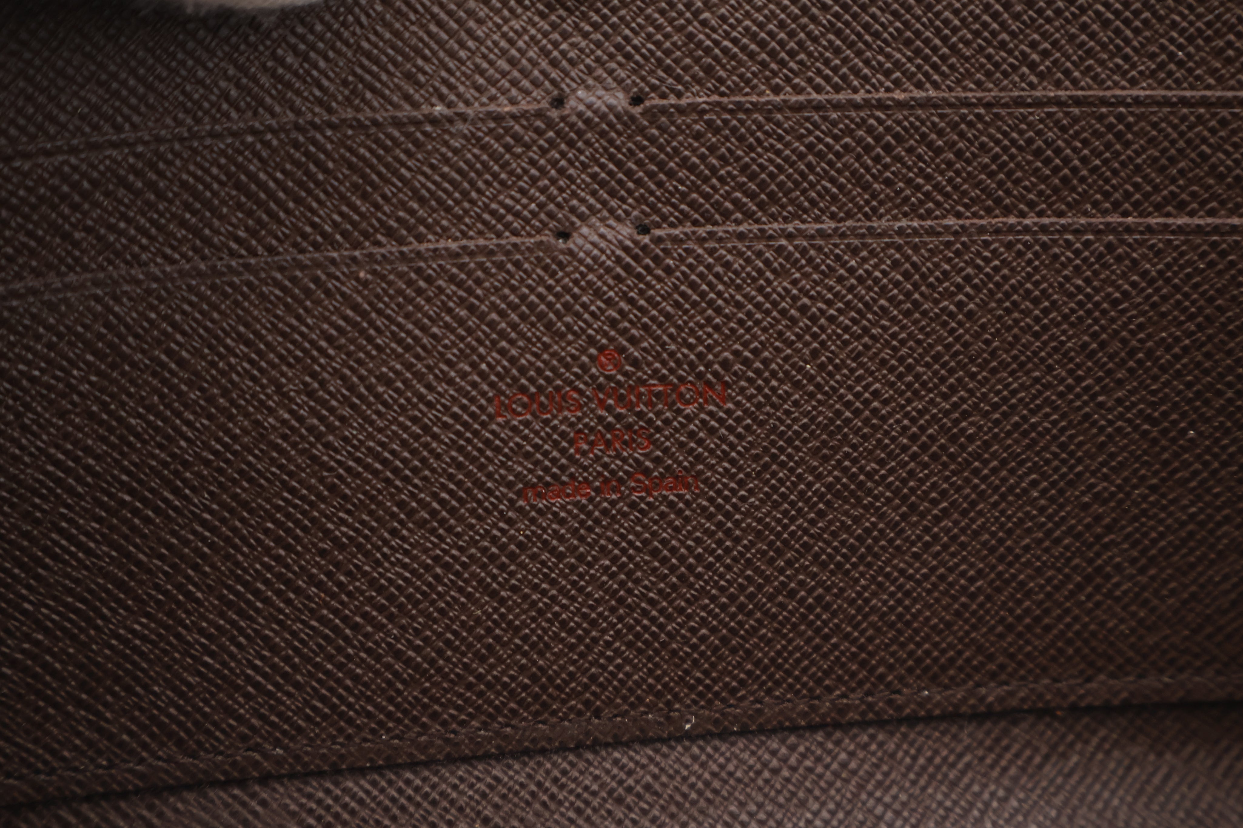 Louis Vuitton Zippy Damier Ebene