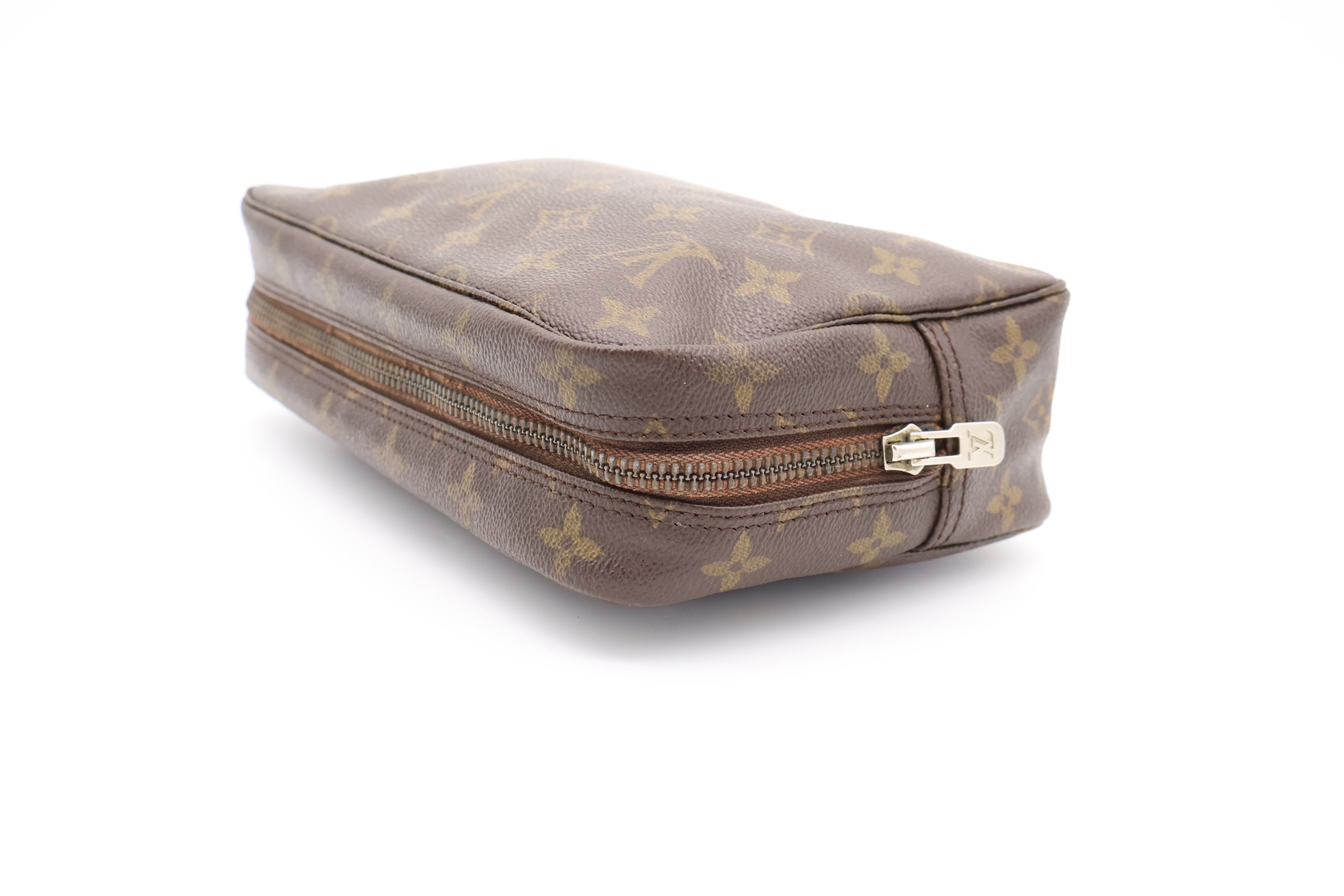Louis Vuitton Trousse Toilette 23