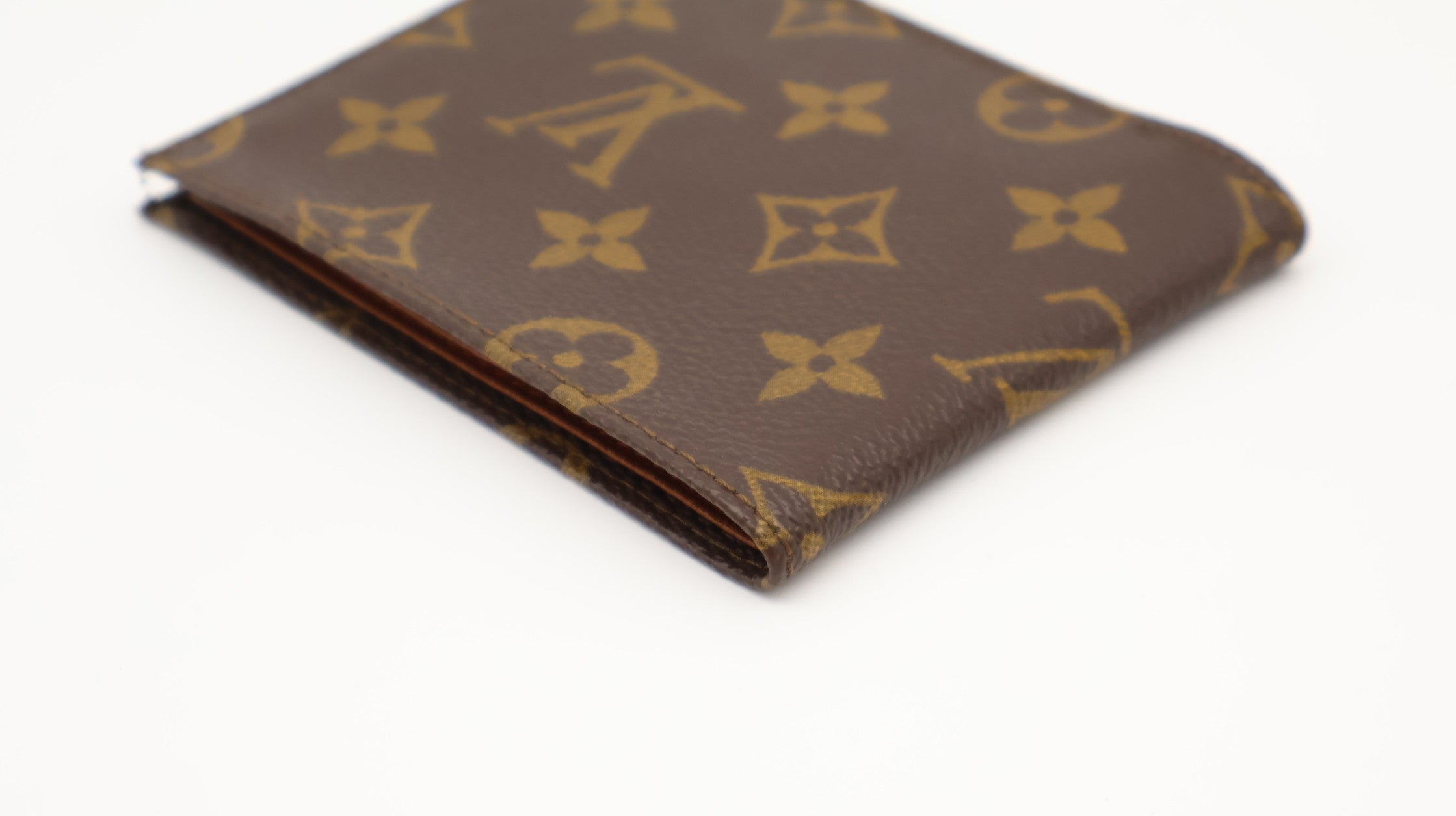 Louis Vuitton Multiple Lompakko