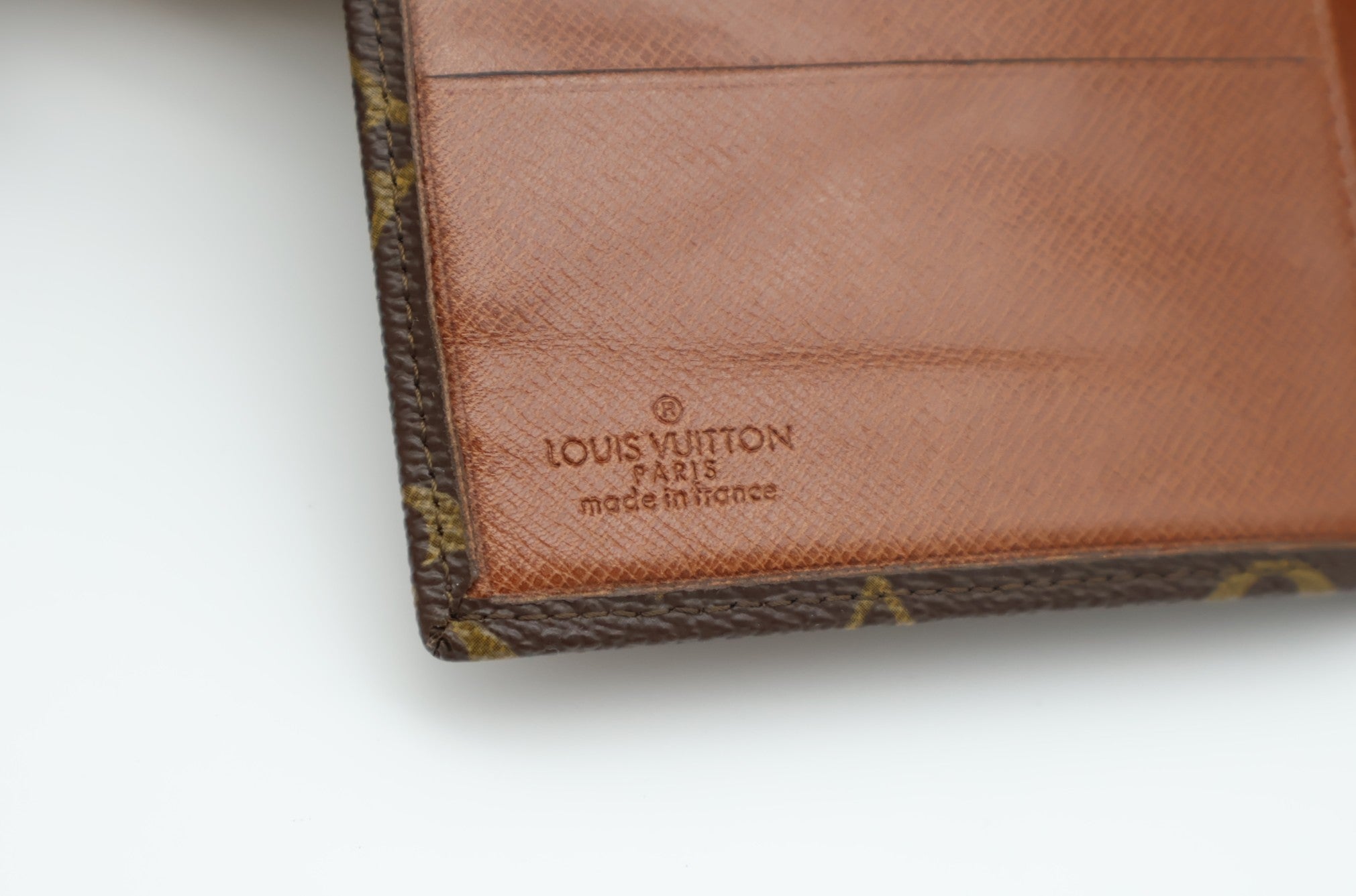 Louis Vuitton Multiple Lompakko