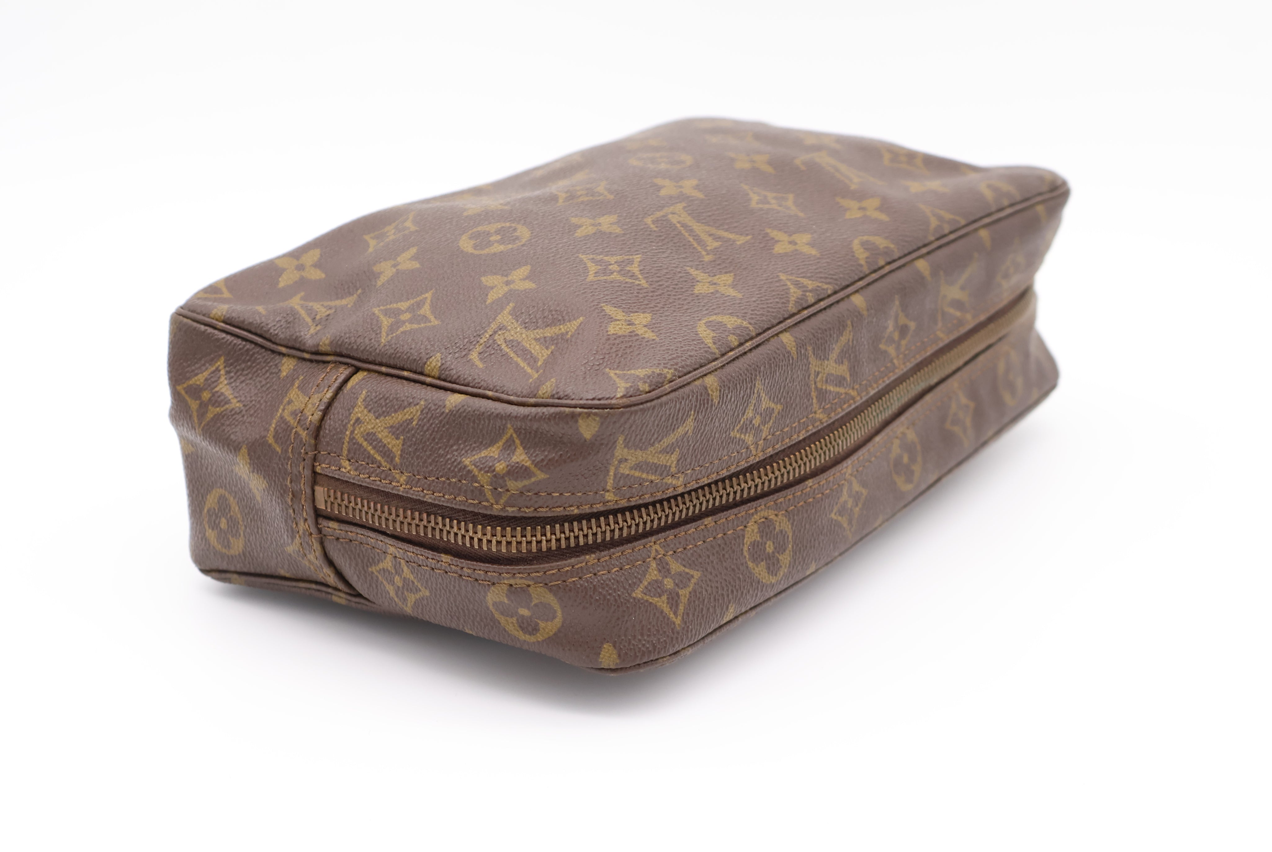 Louis Vuitton Trousse Toilette 28