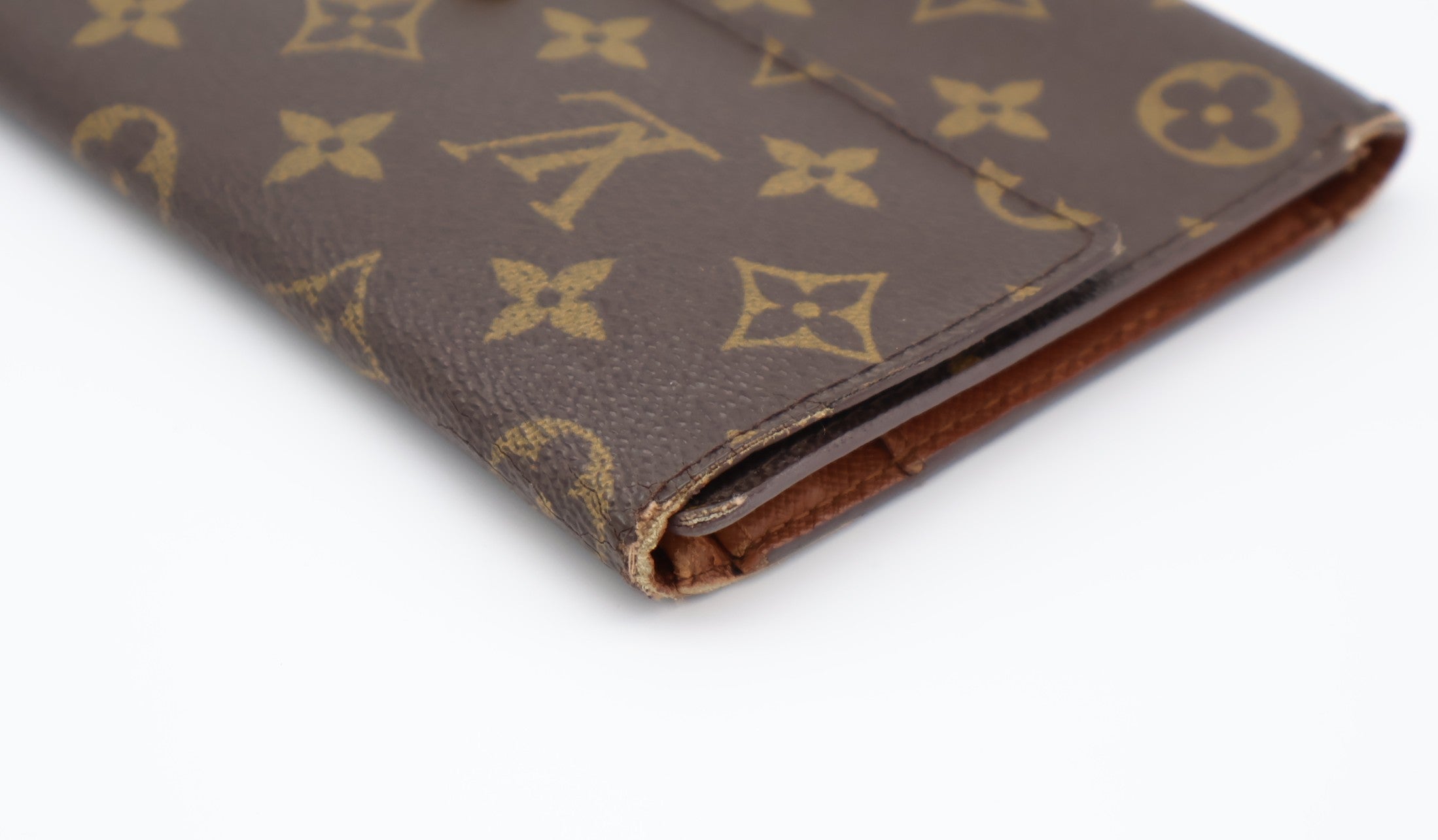 Louis Vuitton Pochette Passport Wallet