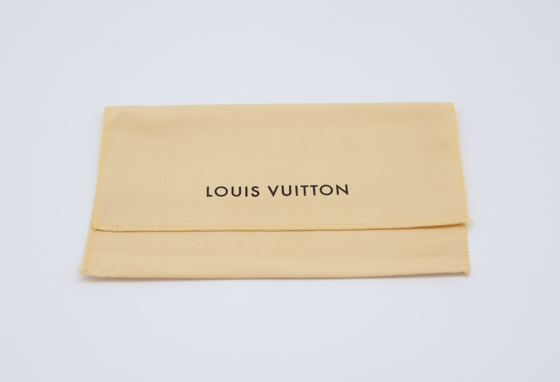Louis Vuitton Pochette Passport Wallet