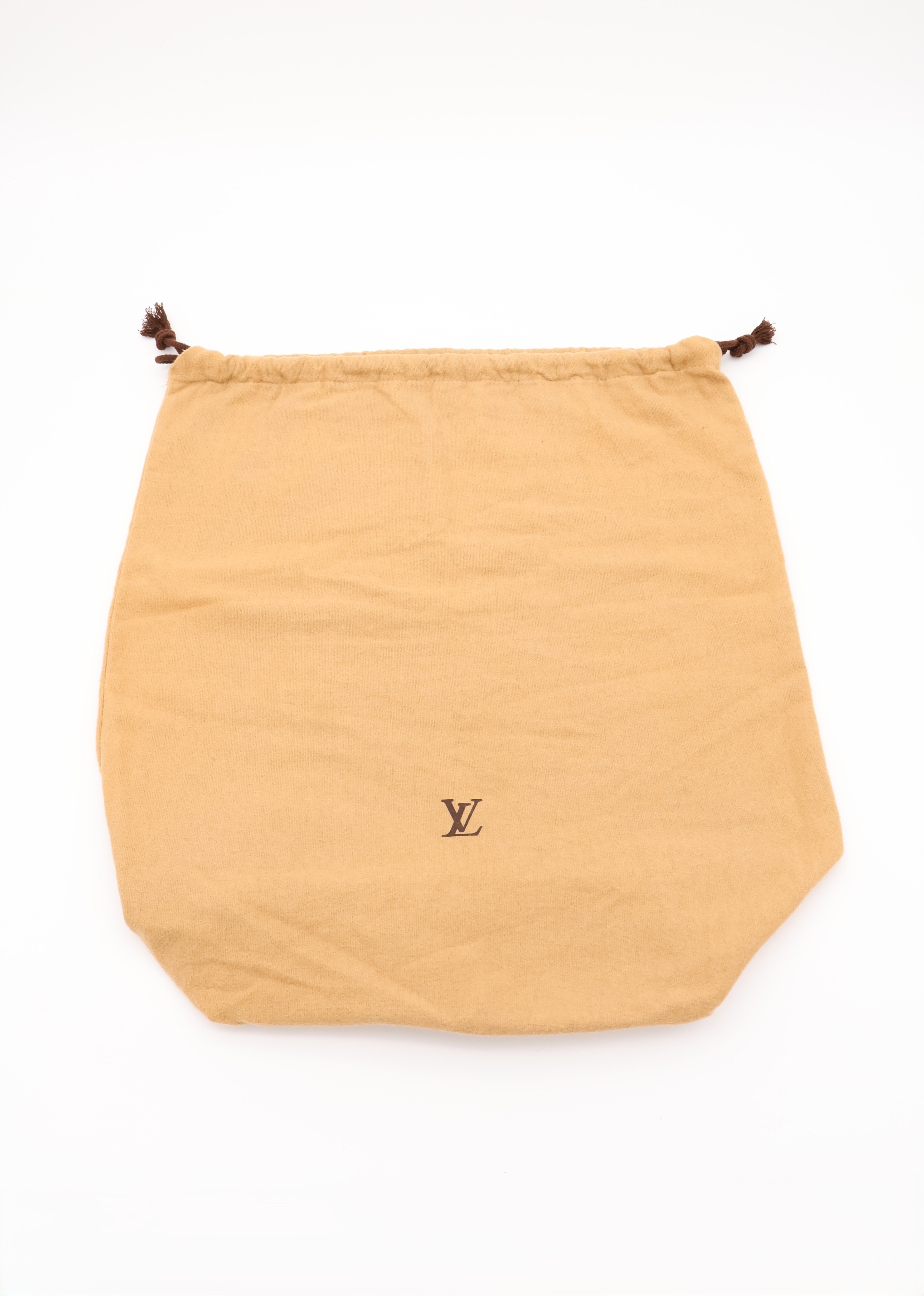 Louis Vuitton Saint Cloud MM