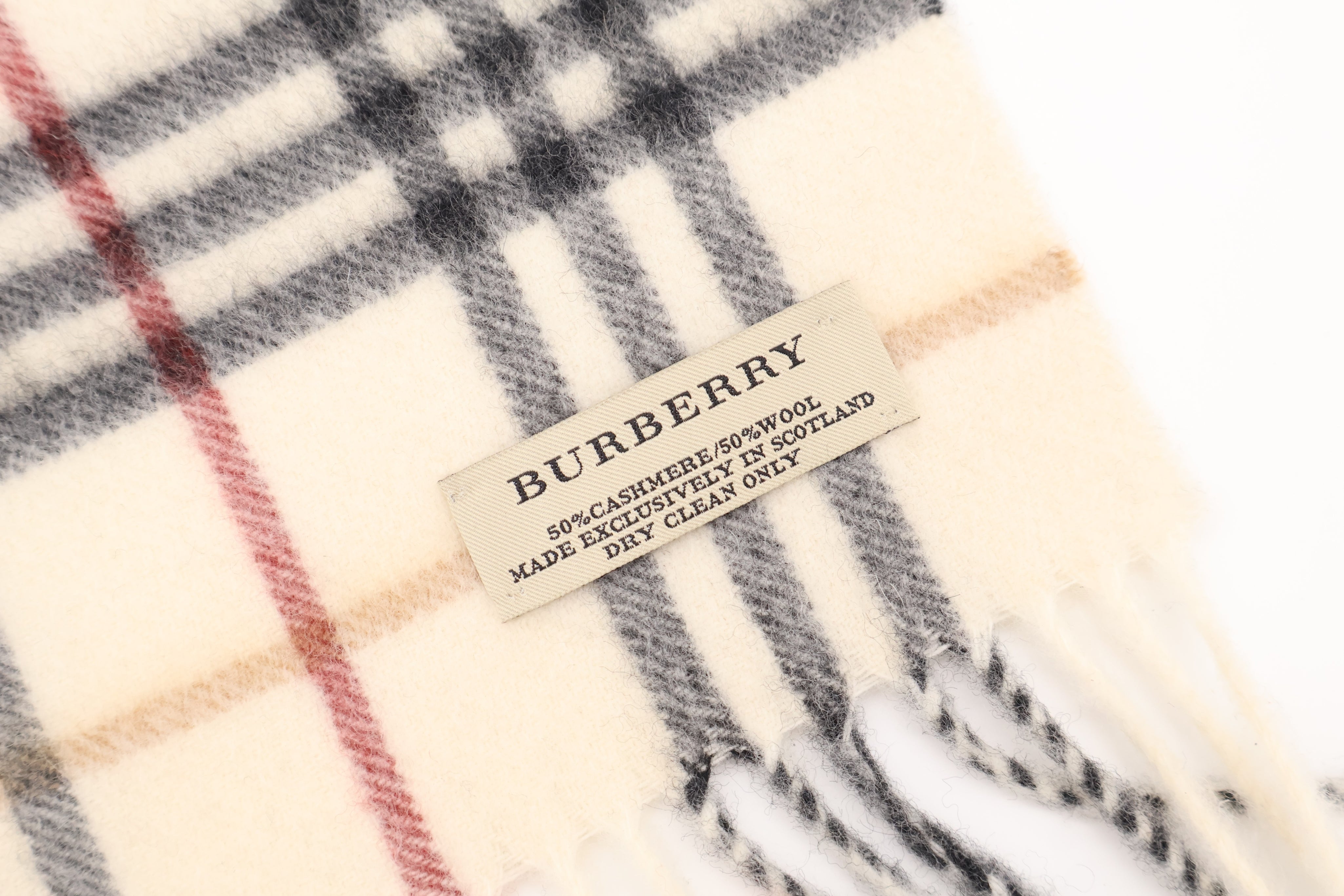 Burberry Cashmere & Villa Huivi