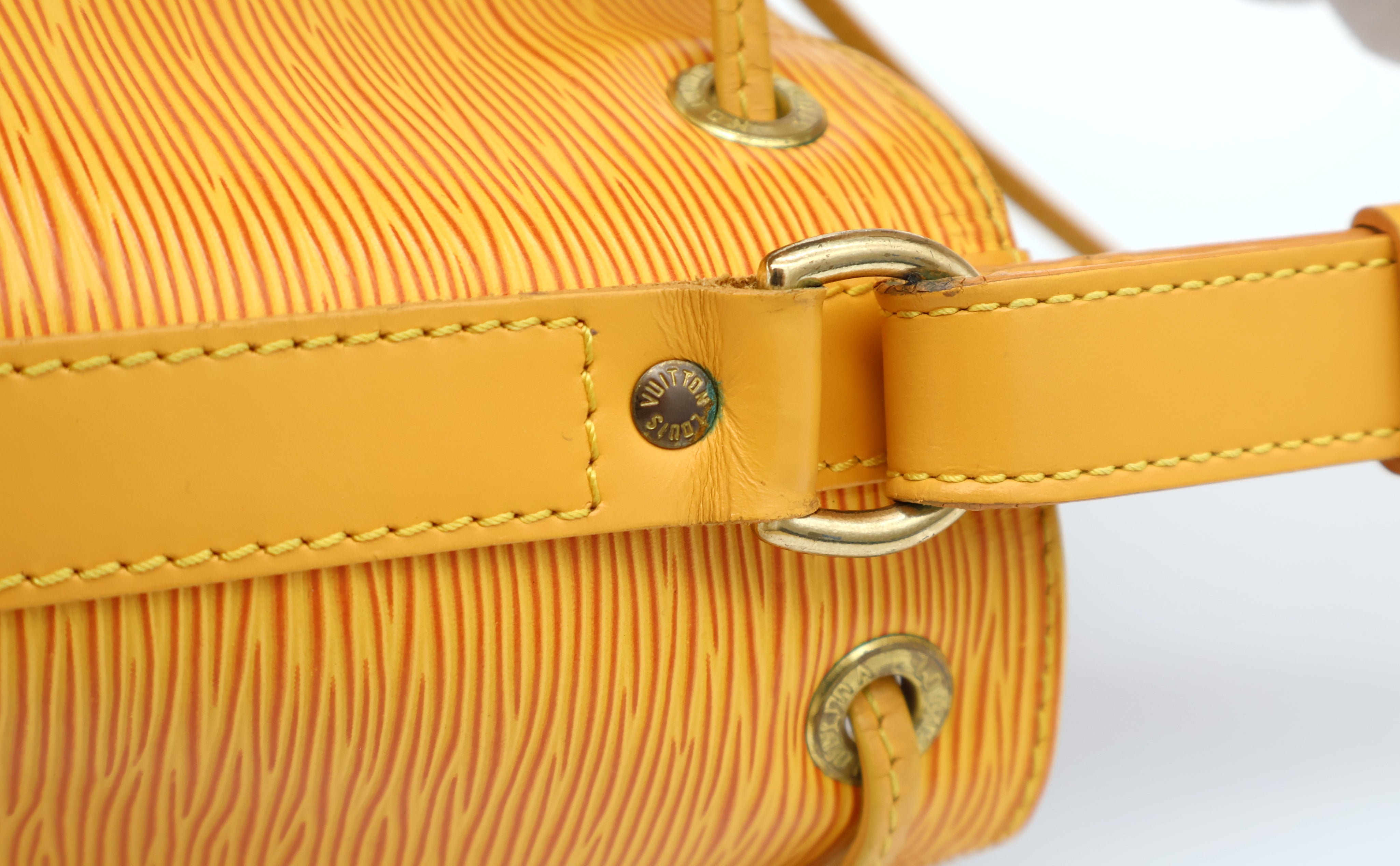 Louis Vuitton Petit Noé Epi