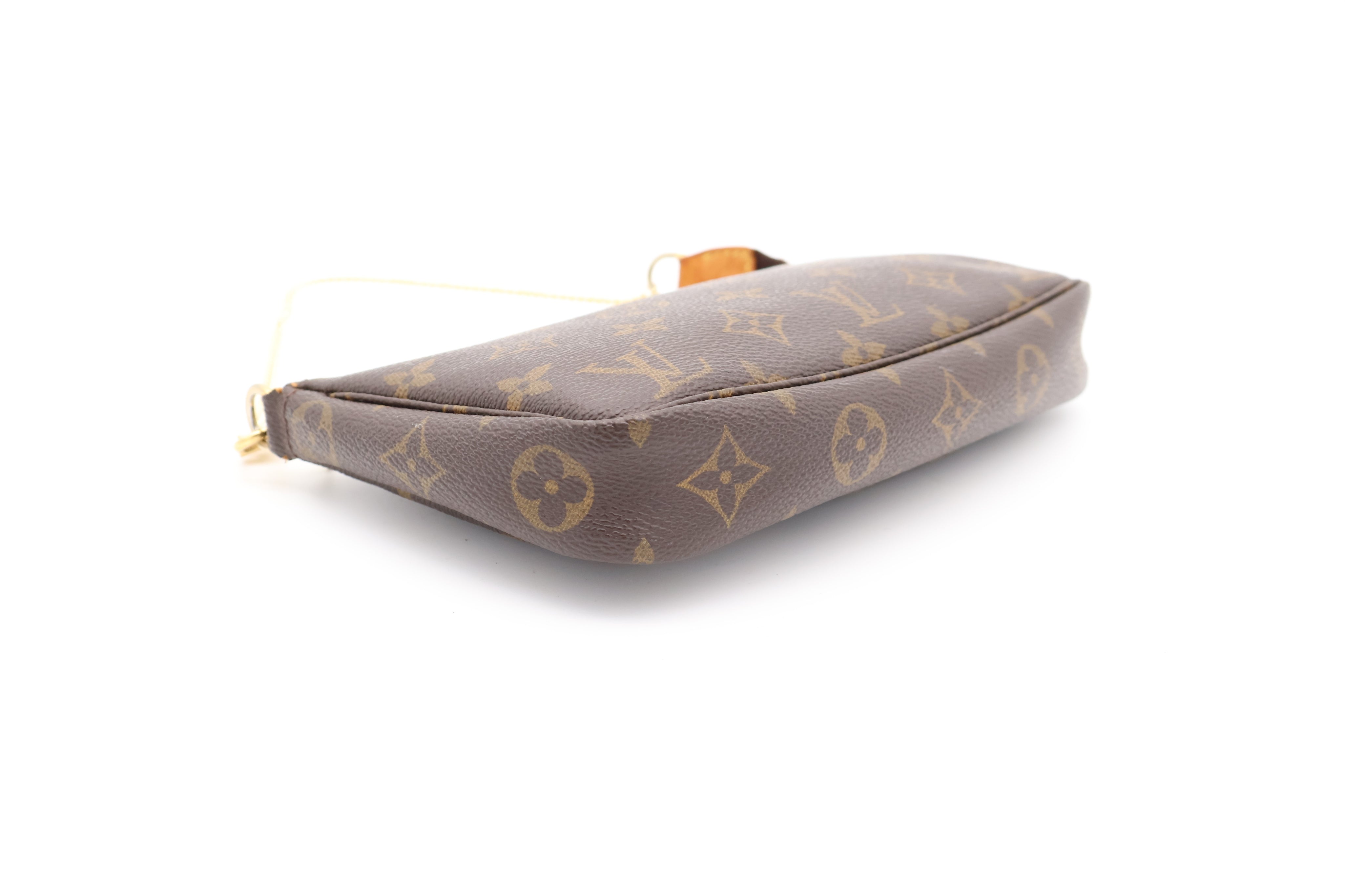 Louis Vuitton Pochette Accessoires