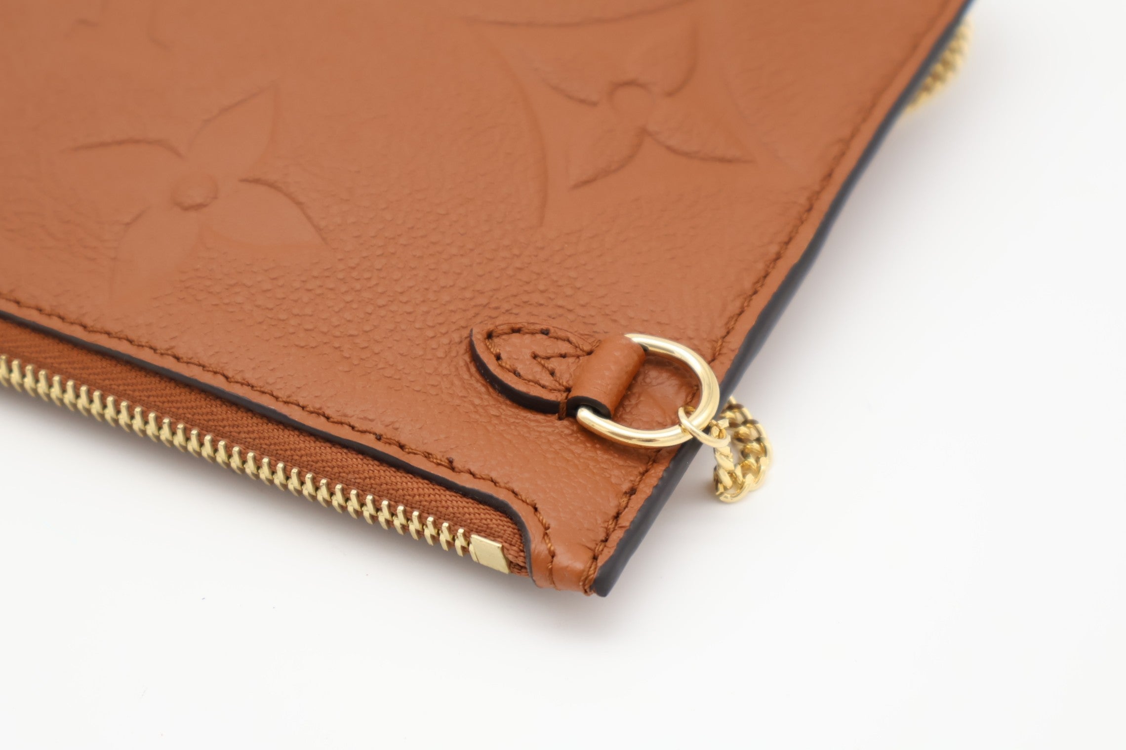 Louis Vuitton Neverfull Pochette