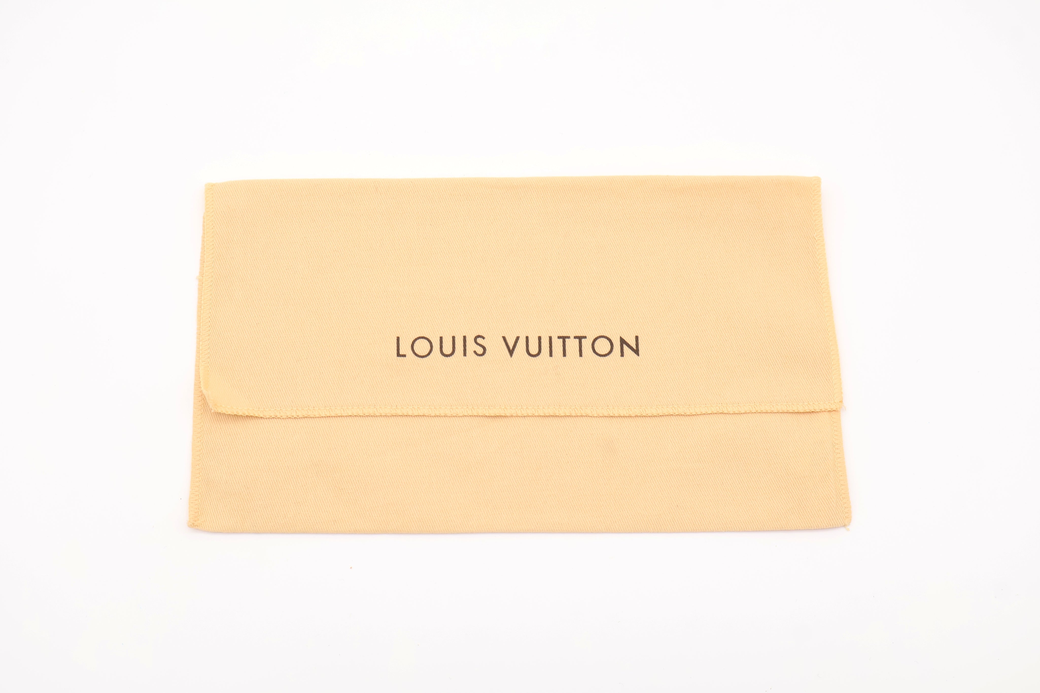 Louis Vuitton Bucket Pochette Accessoires