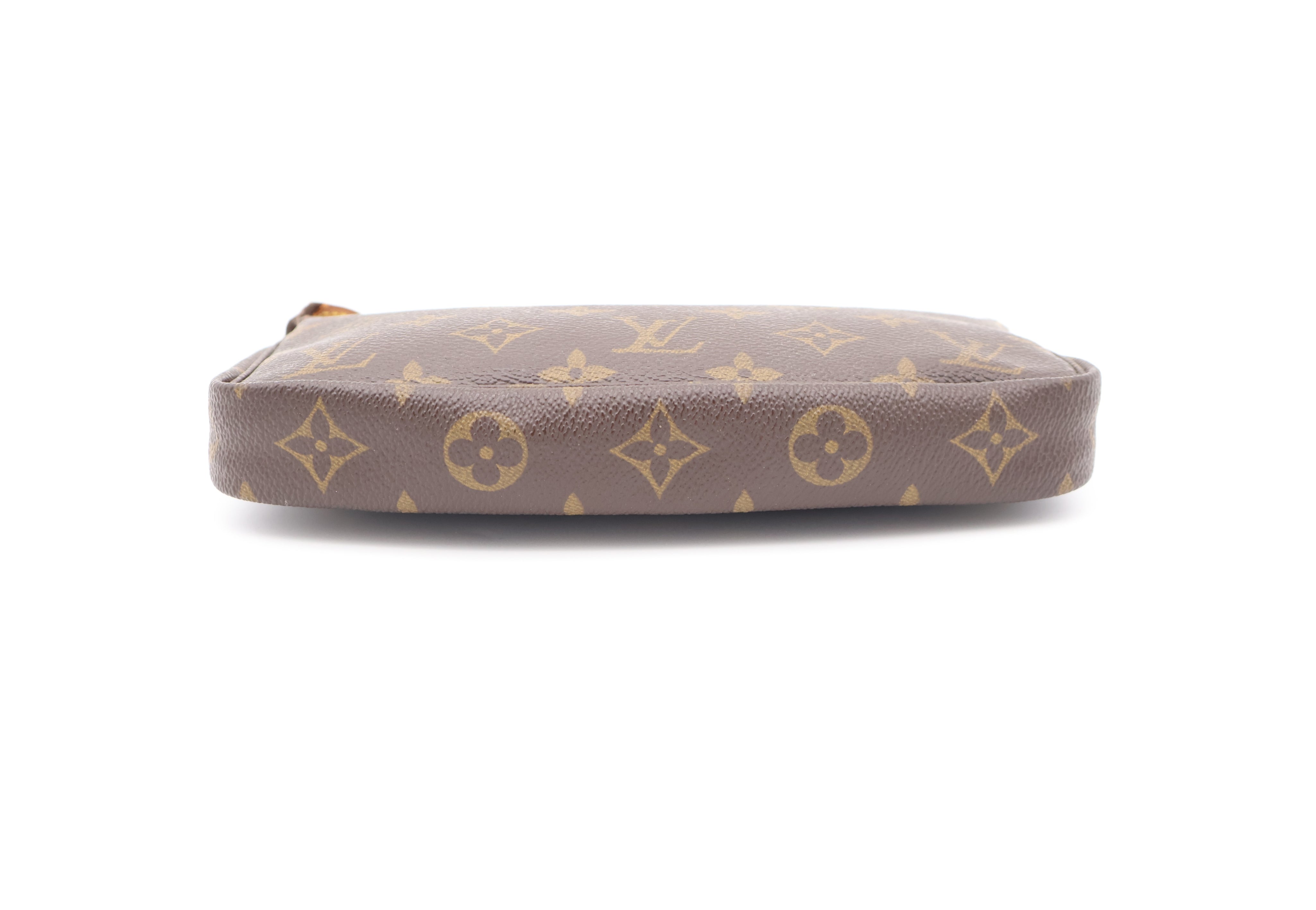Louis Vuitton Pochette Accessoires