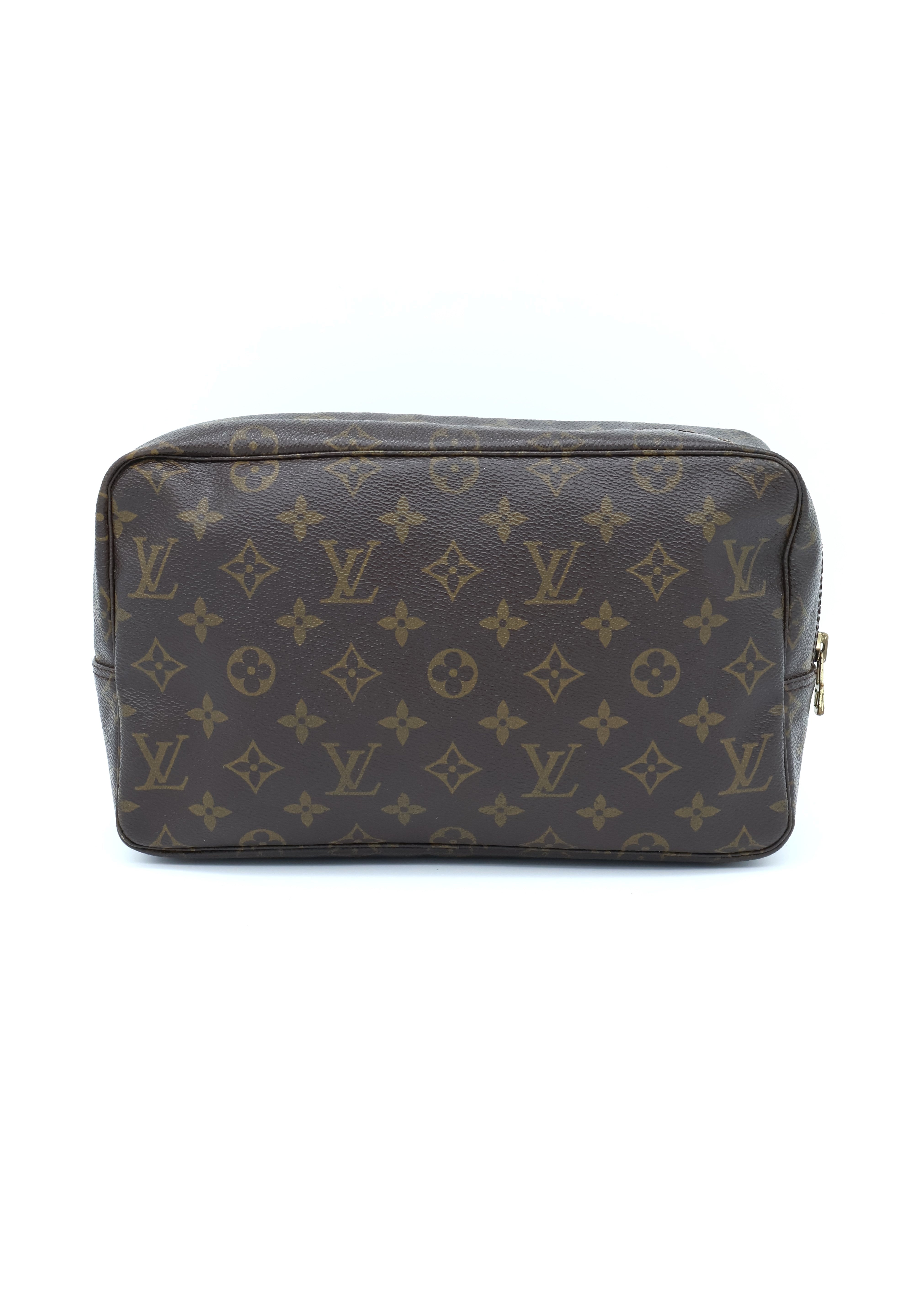 Louis Vuitton Trousse Toilette 28