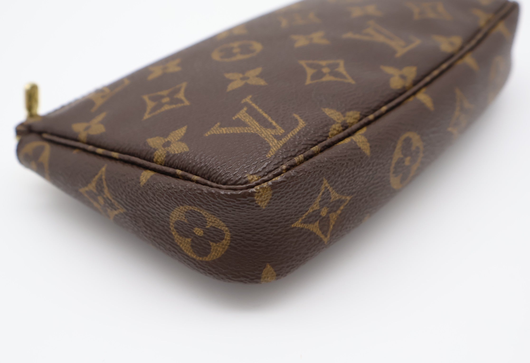 Louis Vuitton Pochette Accessoires